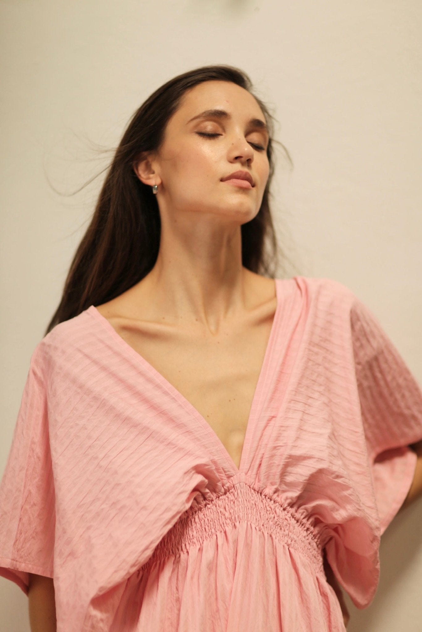 MELANTHIOS PINK COTTON V-NECK DRESS - MOMO STUDIO BERLIN - Berlin Concept Store - sustainable & ethical fashion