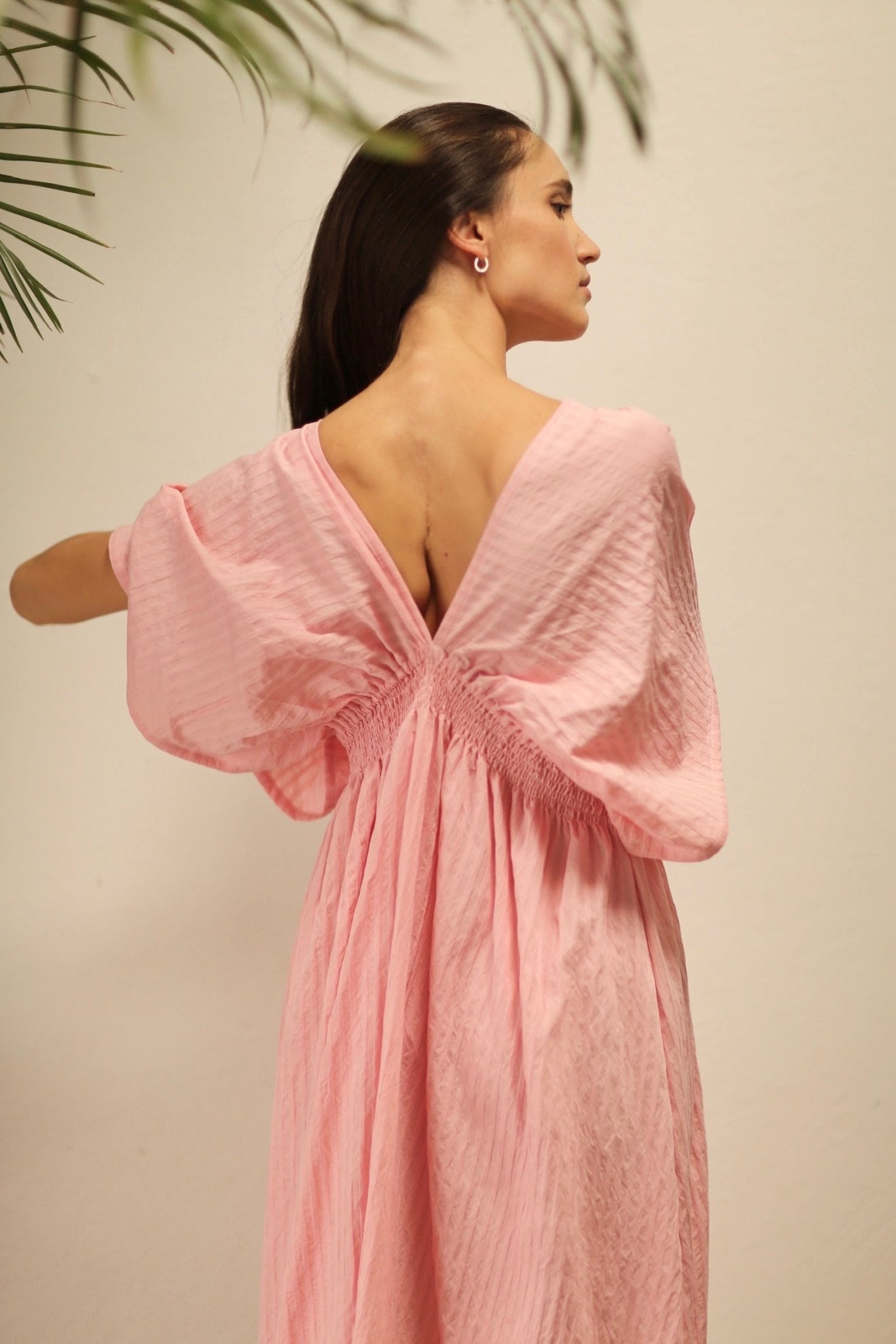 MELANTHIOS PINK COTTON V-NECK DRESS - MOMO STUDIO BERLIN - Berlin Concept Store - sustainable & ethical fashion