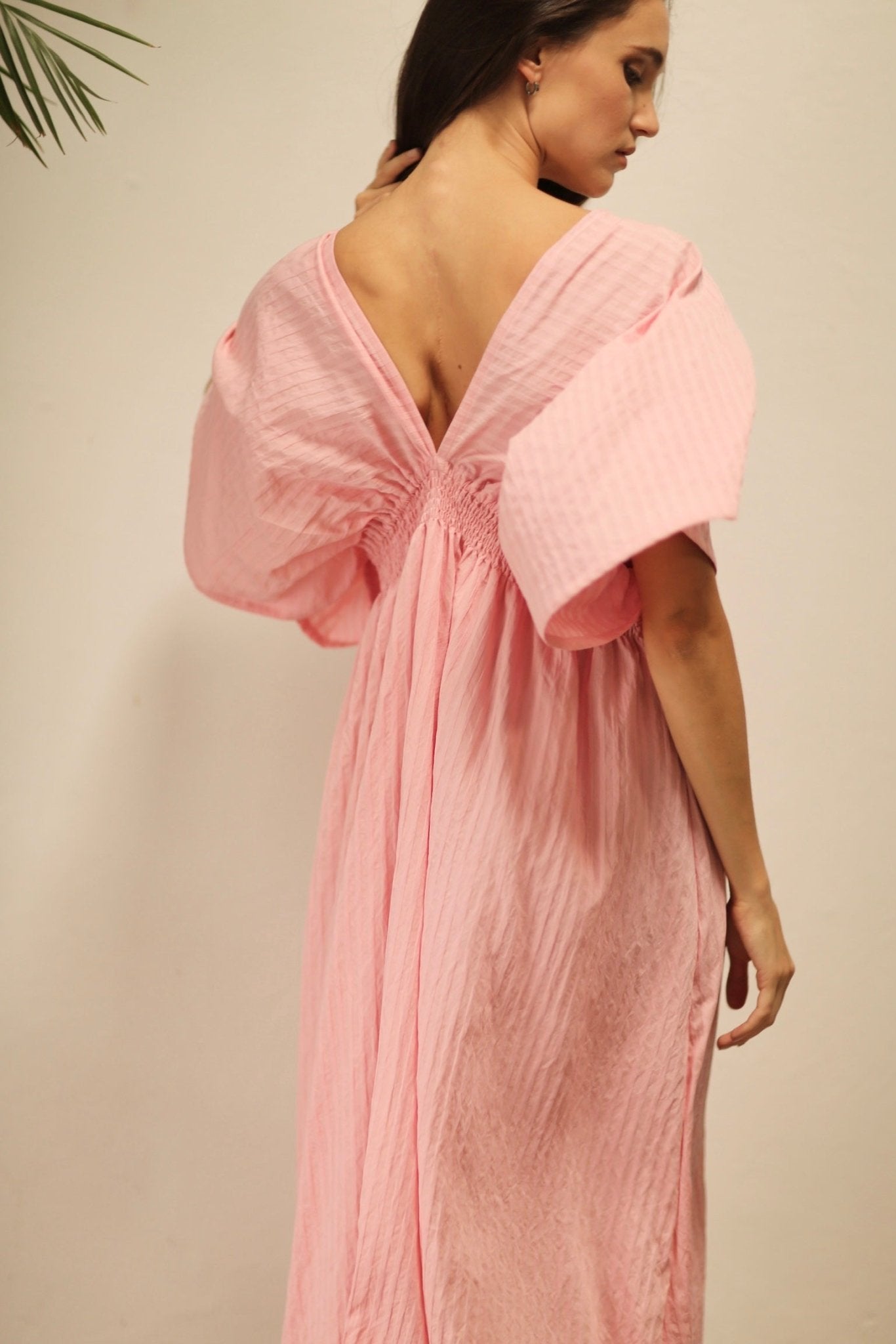 MELANTHIOS PINK COTTON V-NECK DRESS - MOMO STUDIO BERLIN - Berlin Concept Store - sustainable & ethical fashion