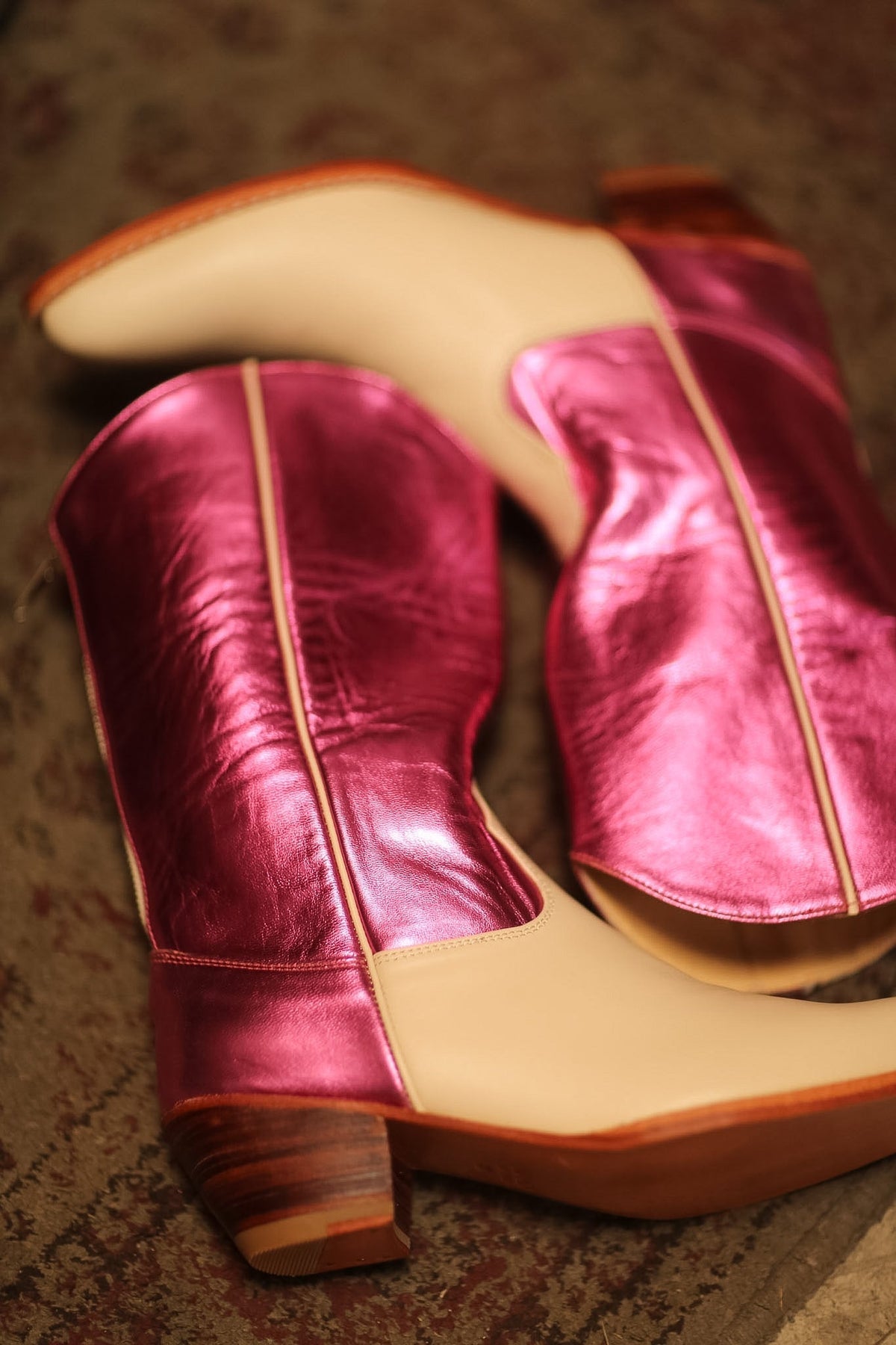 METALLIC PINK CREAM LEATHER BOOTS NOSCHIO - MOMO STUDIO BERLIN - Berlin Concept Store - sustainable & ethical fashion
