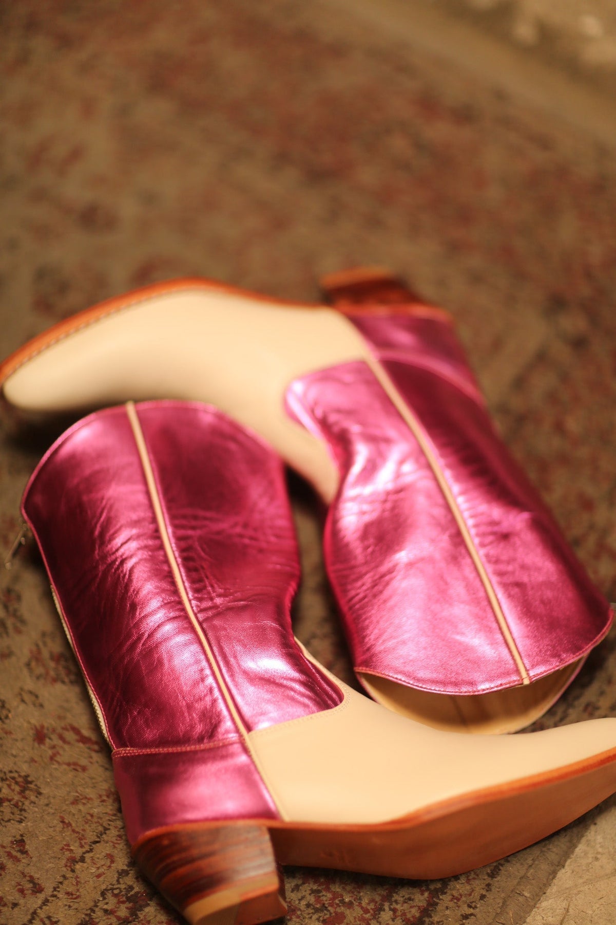 METALLIC PINK CREAM LEATHER BOOTS NOSCHIO - MOMO STUDIO BERLIN - Berlin Concept Store - sustainable & ethical fashion