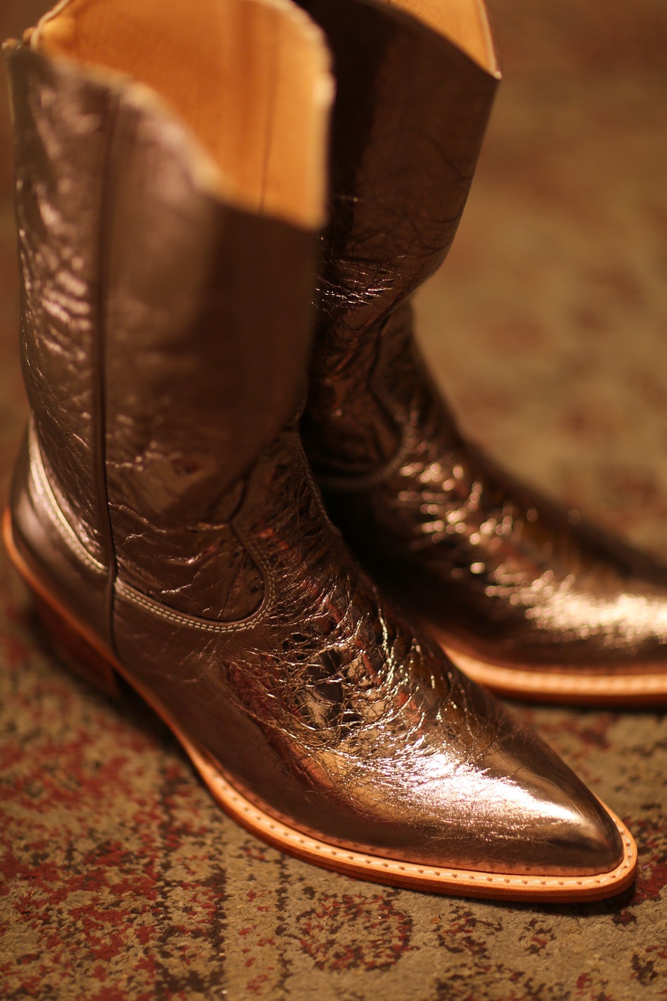 METALLIC SILVER BRONZE BOOTS ARINUS - MOMO STUDIO BERLIN - Berlin Concept Store - sustainable & ethical fashion