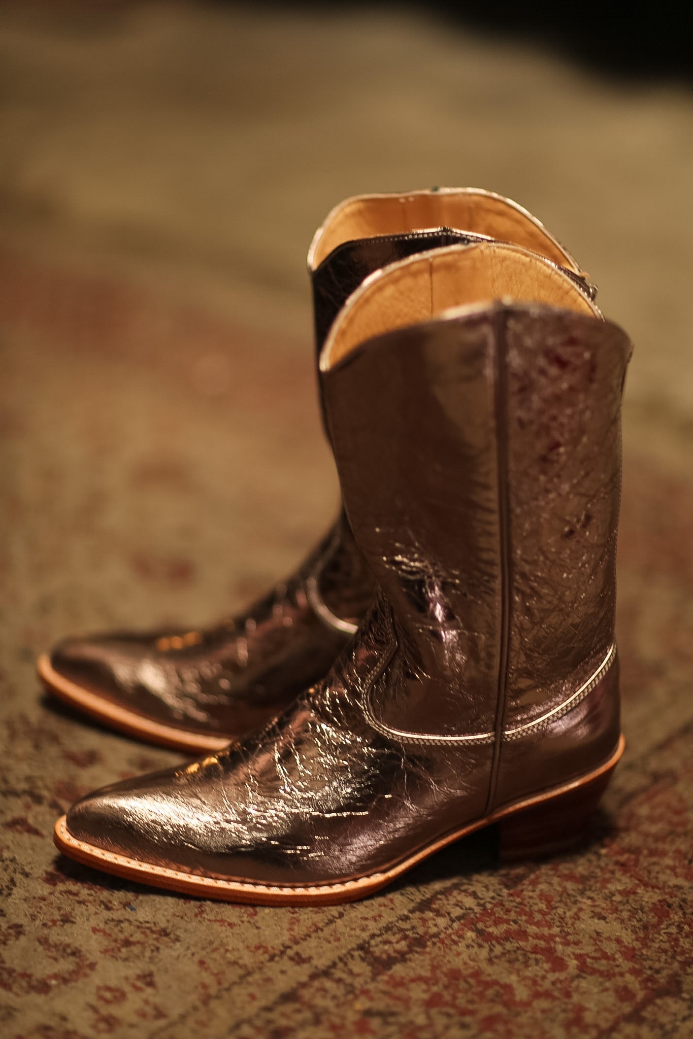 METALLIC SILVER BRONZE BOOTS ARINUS - MOMO STUDIO BERLIN - Berlin Concept Store - sustainable & ethical fashion