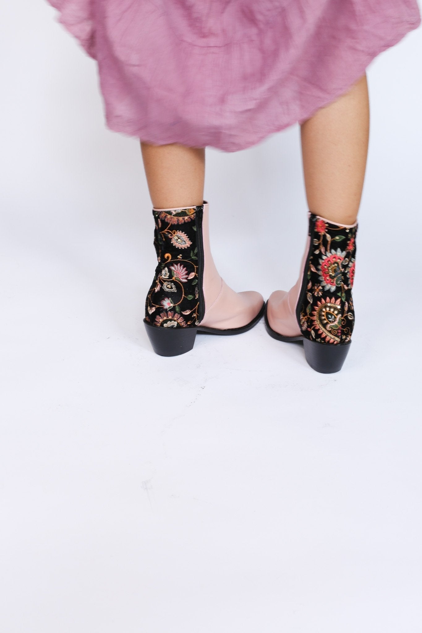 Nude/ Pink Velvet Embroidered Ankle Boots Sophie - MOMO STUDIO BERLIN - Berlin Concept Store - sustainable & ethical fashion