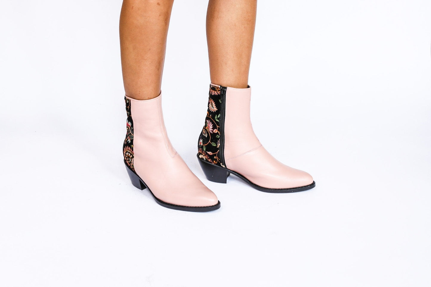 Nude/ Pink Velvet Embroidered Ankle Boots Sophie - MOMO STUDIO BERLIN - Berlin Concept Store - sustainable & ethical fashion