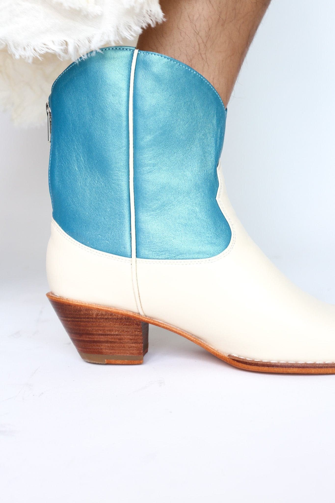 OCEAN BLUE SHORT WESTERN BOOTIES BOOTS MIRA - MOMO STUDIO BERLIN - Berlin Concept Store - sustainable & ethical fashion