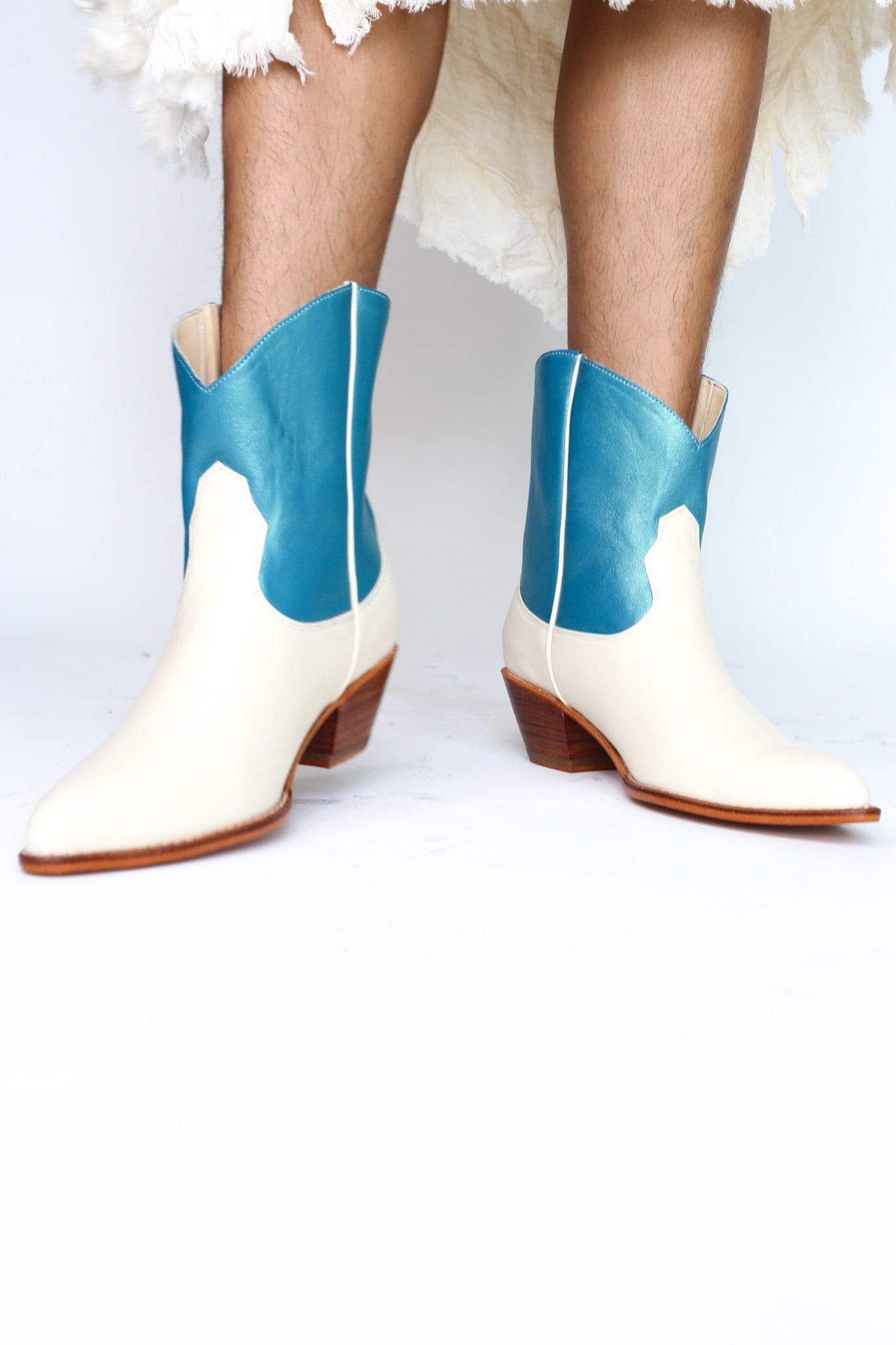 OCEAN BLUE SHORT WESTERN BOOTIES BOOTS MIRA - MOMO STUDIO BERLIN - Berlin Concept Store - sustainable & ethical fashion