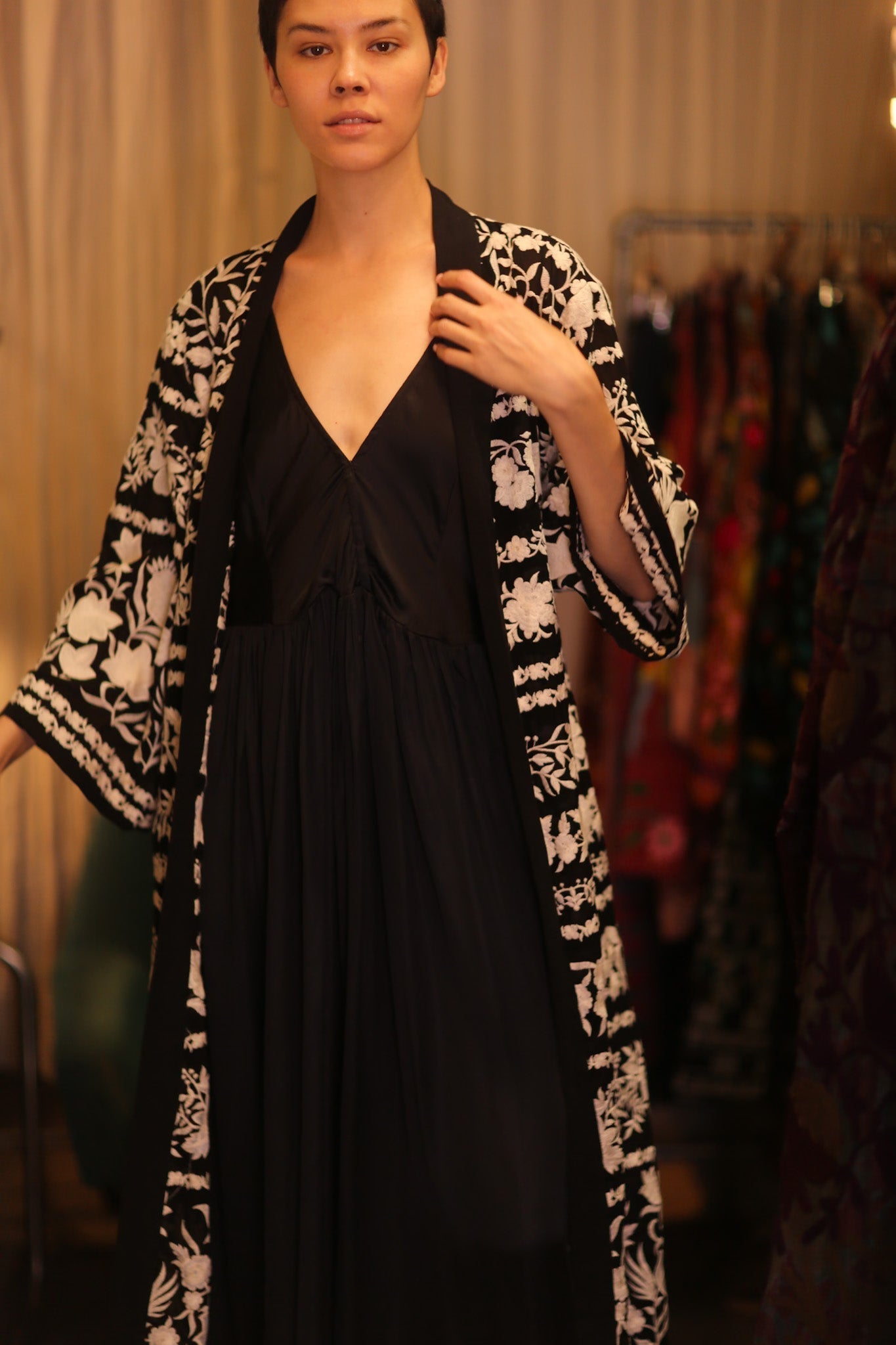 OLA EMBROIDERED SILK LONG KIMONO - MOMO STUDIO BERLIN - Berlin Concept Store - sustainable & ethical fashion