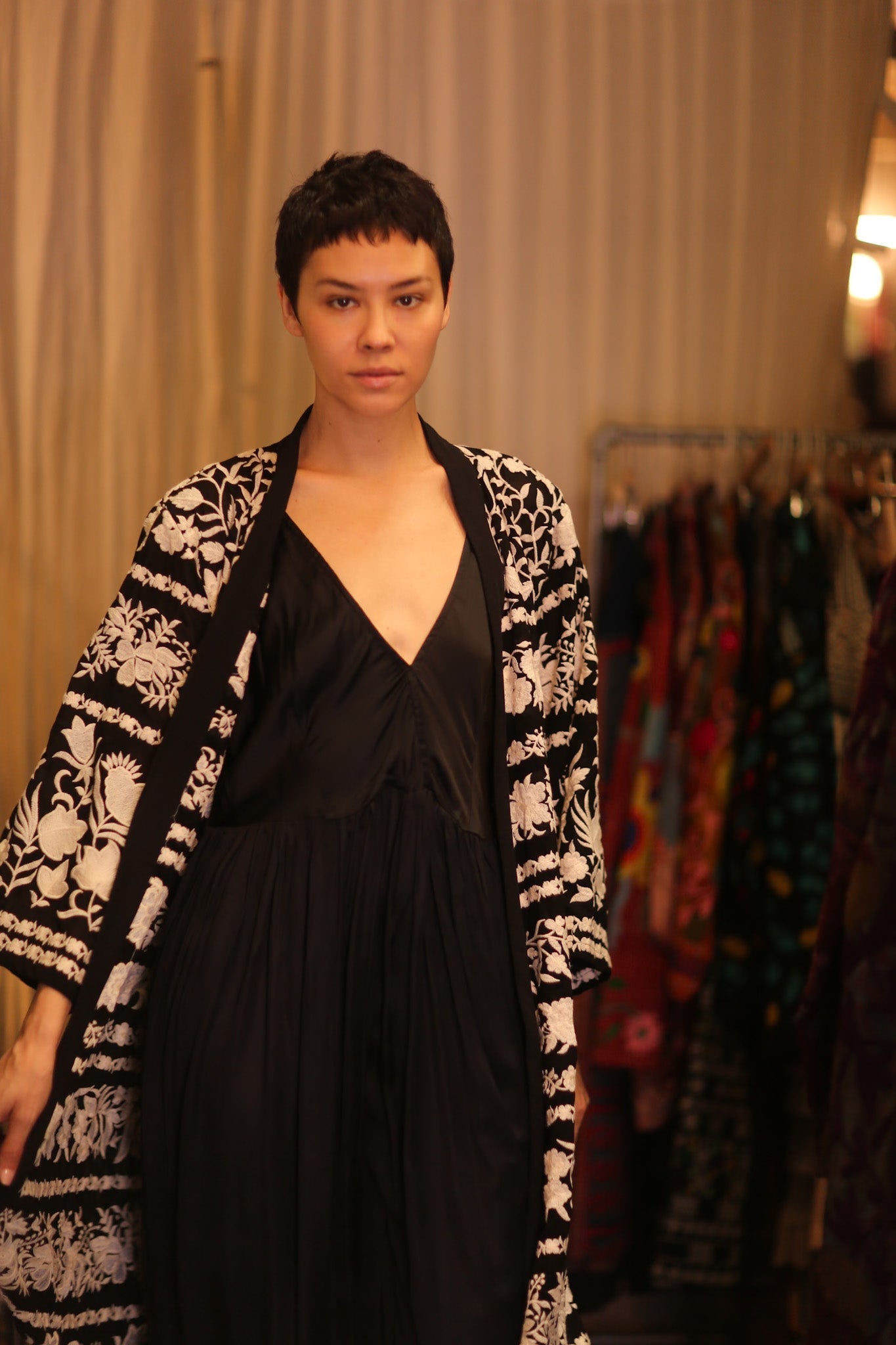 OLA EMBROIDERED SILK LONG KIMONO - MOMO STUDIO BERLIN - Berlin Concept Store - sustainable & ethical fashion