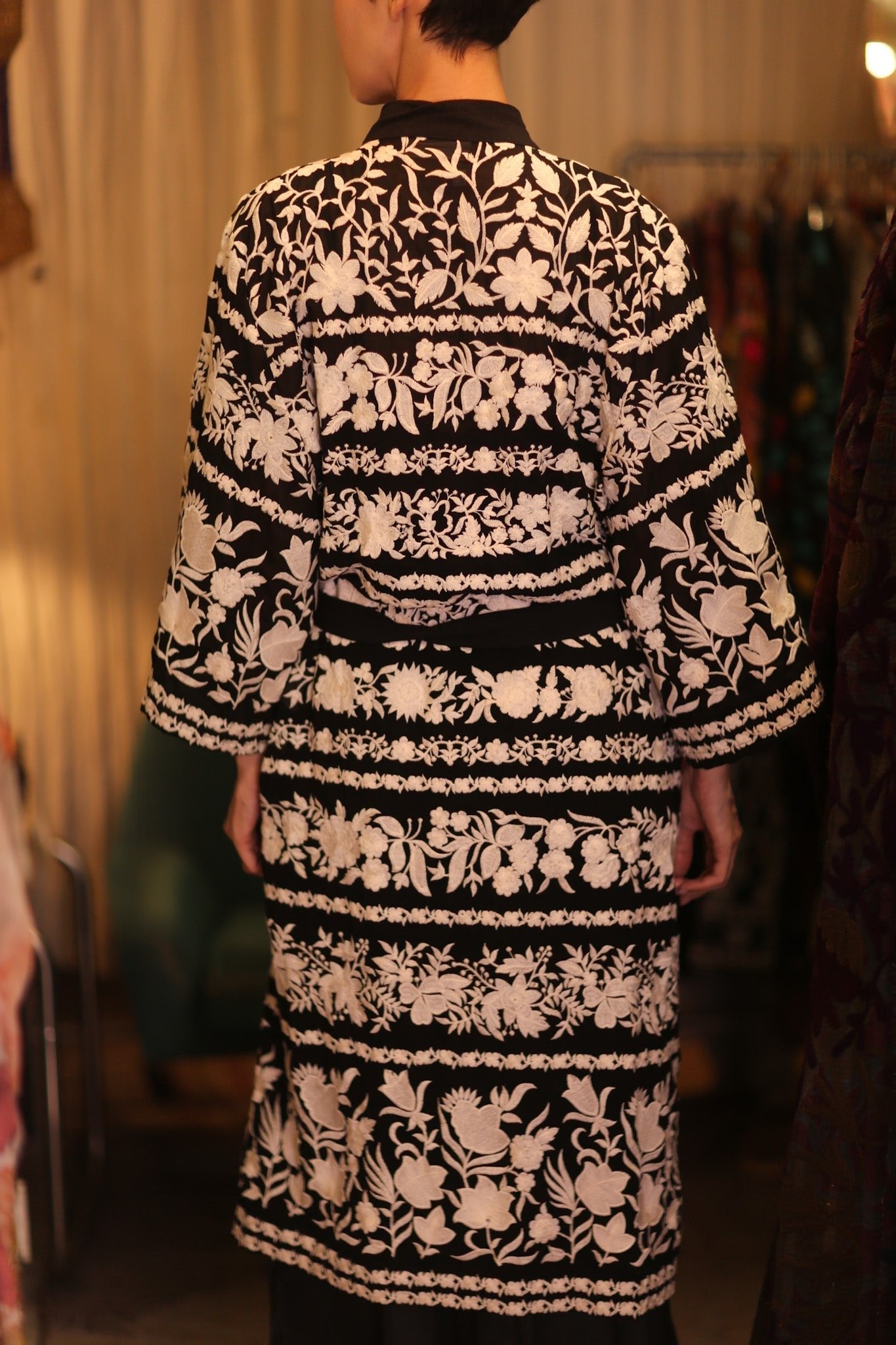 OLA EMBROIDERED SILK LONG KIMONO - MOMO STUDIO BERLIN - Berlin Concept Store - sustainable & ethical fashion