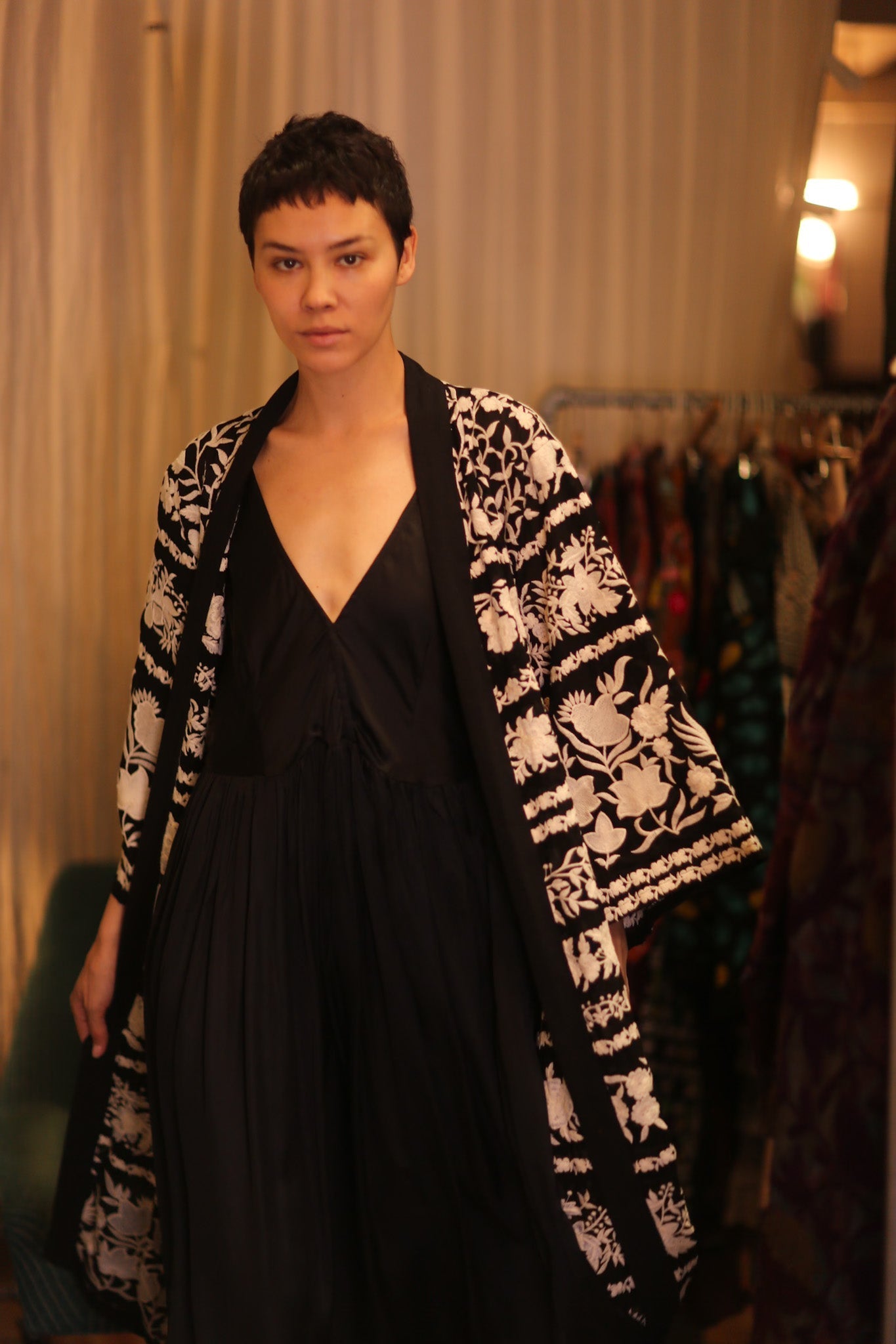 OLA EMBROIDERED SILK LONG KIMONO - MOMO STUDIO BERLIN - Berlin Concept Store - sustainable & ethical fashion