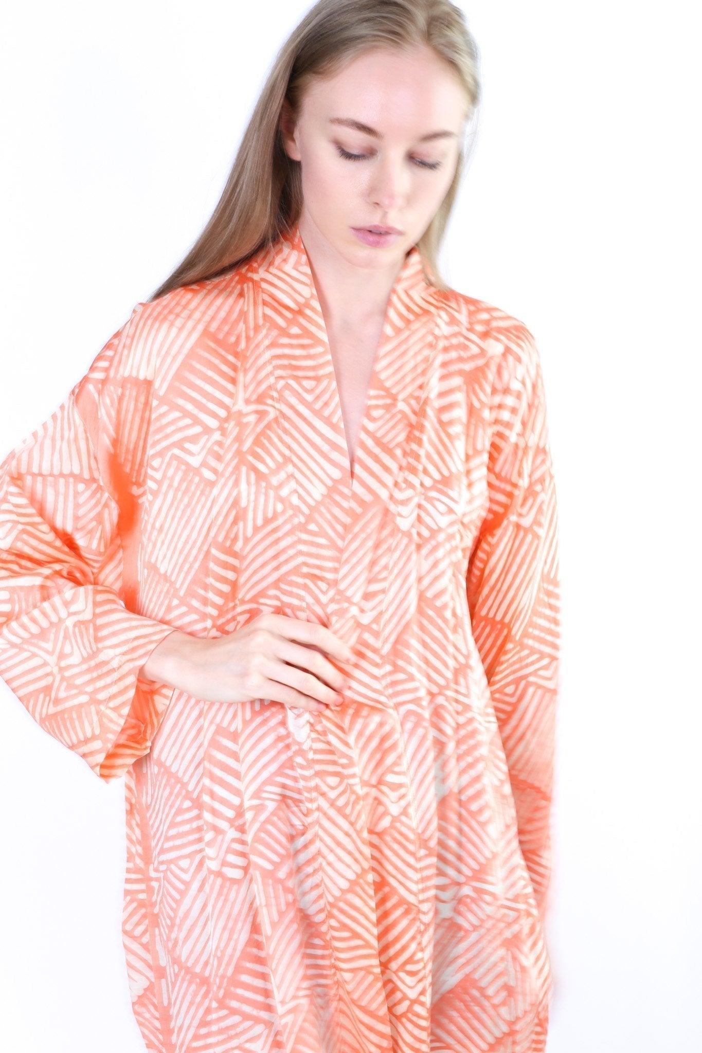 ORANGE SILK KIMONO KAFTAN CHIHIRO - MOMO STUDIO BERLIN - Berlin Concept Store - sustainable & ethical fashion