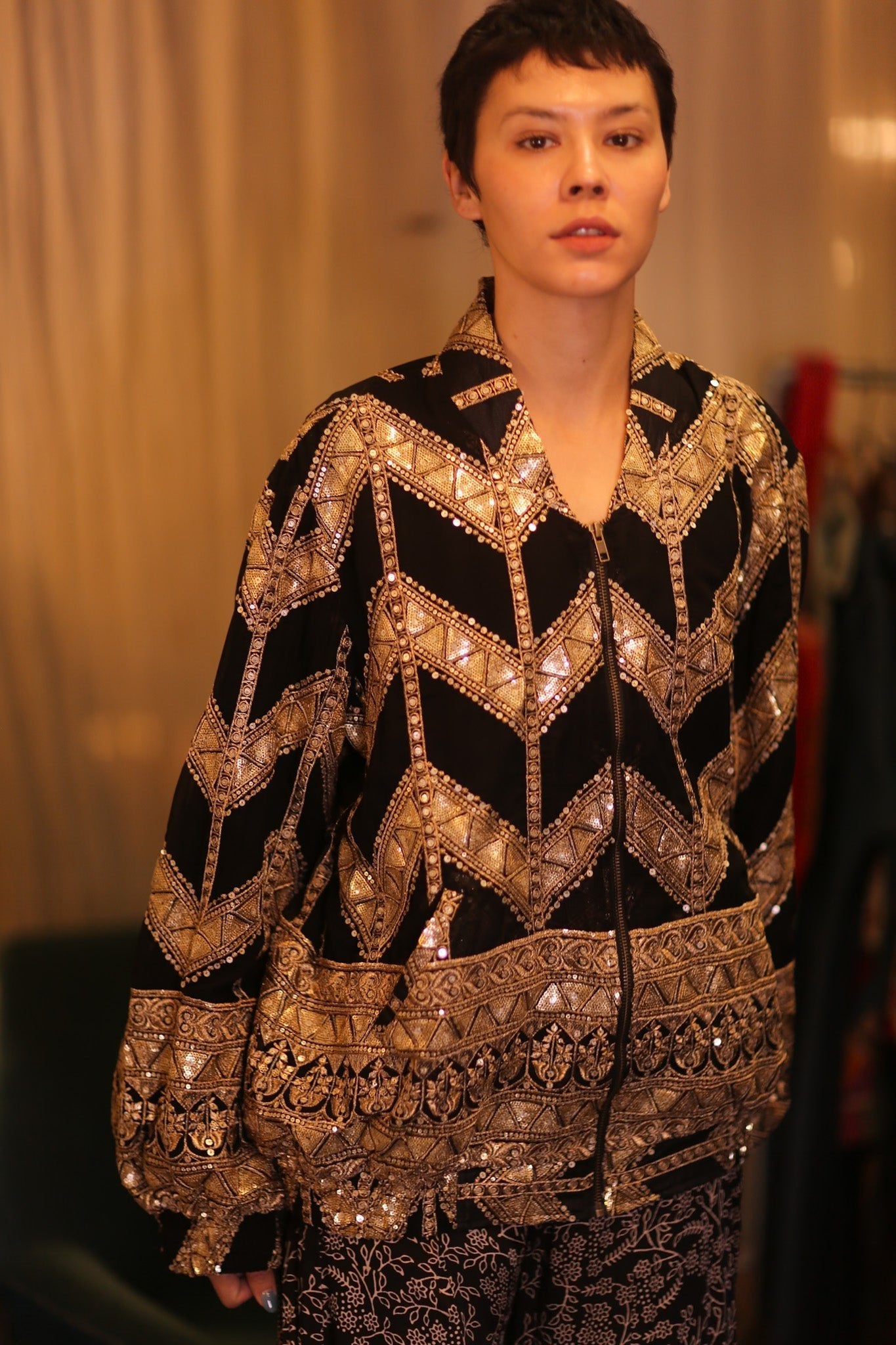 OVERSIZED EMBROIDERED SILK BOMBER JACKET WONMIN - MOMO STUDIO BERLIN - Berlin Concept Store - sustainable & ethical fashion