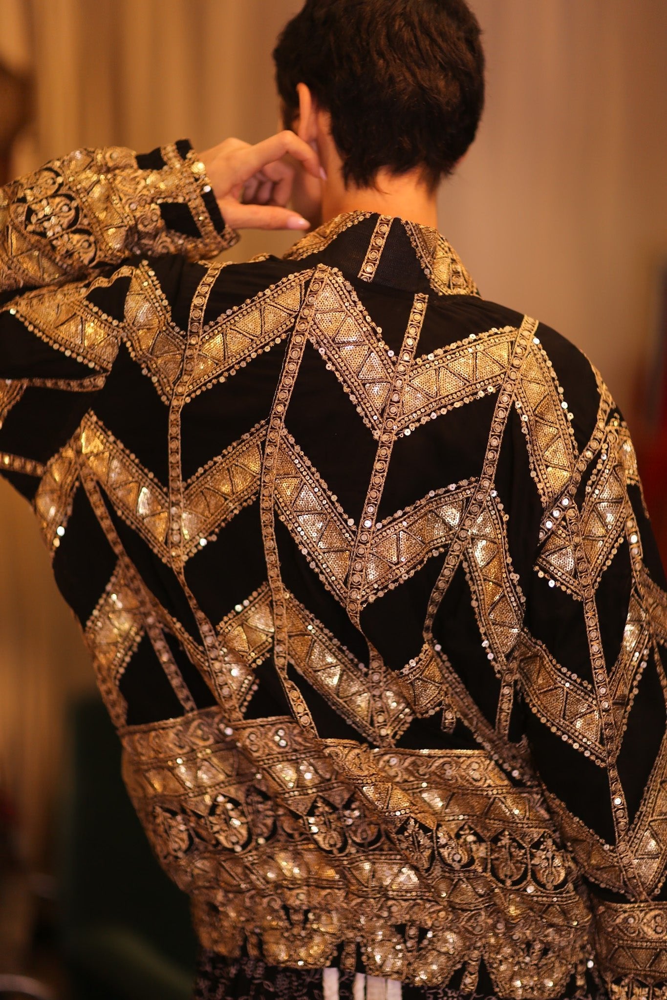 OVERSIZED EMBROIDERED SILK BOMBER JACKET WONMIN - MOMO STUDIO BERLIN - Berlin Concept Store - sustainable & ethical fashion
