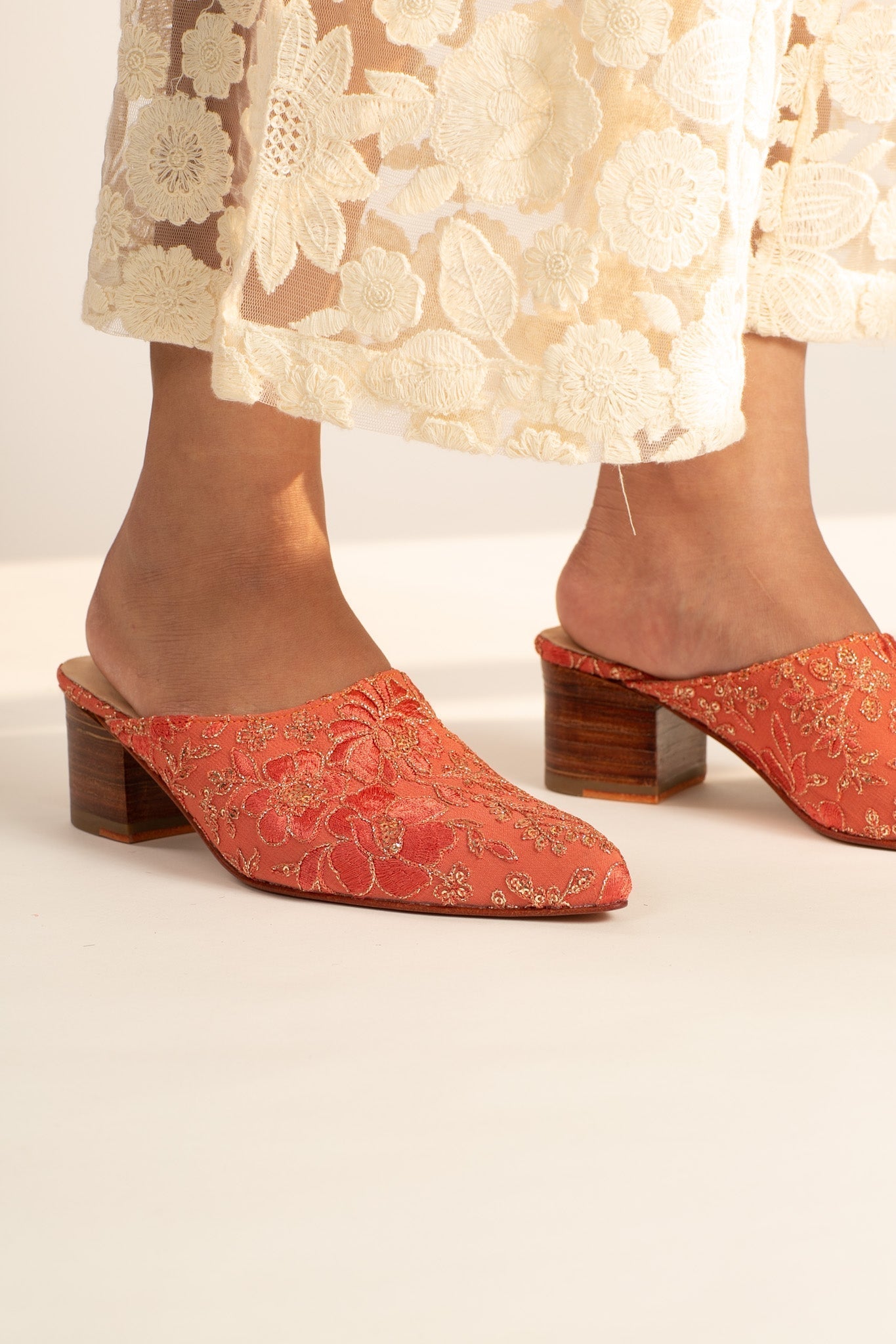 PEACH SILK EMBROIDERED HEELED MULES LEILY - MOMO STUDIO BERLIN - Berlin Concept Store - sustainable & ethical fashion