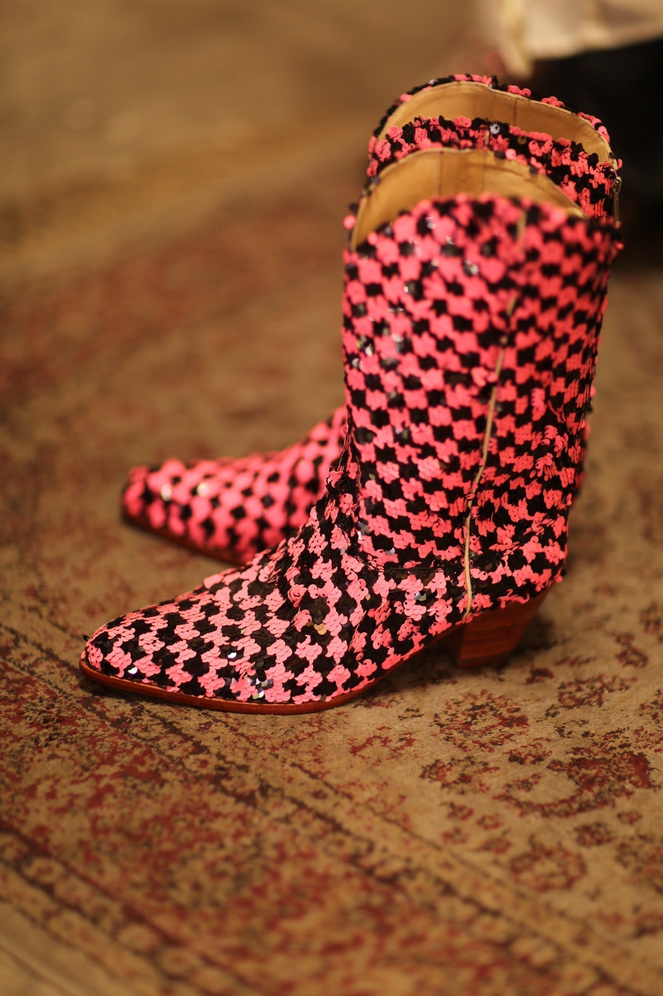 PINK BLACK CHECKERED WESTERN BOOT CRUSU - MOMO STUDIO BERLIN - Berlin Concept Store - sustainable & ethical fashion