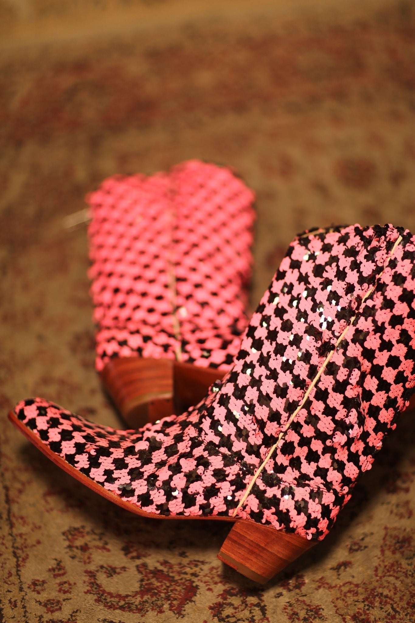 PINK BLACK CHECKERED WESTERN BOOT CRUSU - MOMO STUDIO BERLIN - Berlin Concept Store - sustainable & ethical fashion