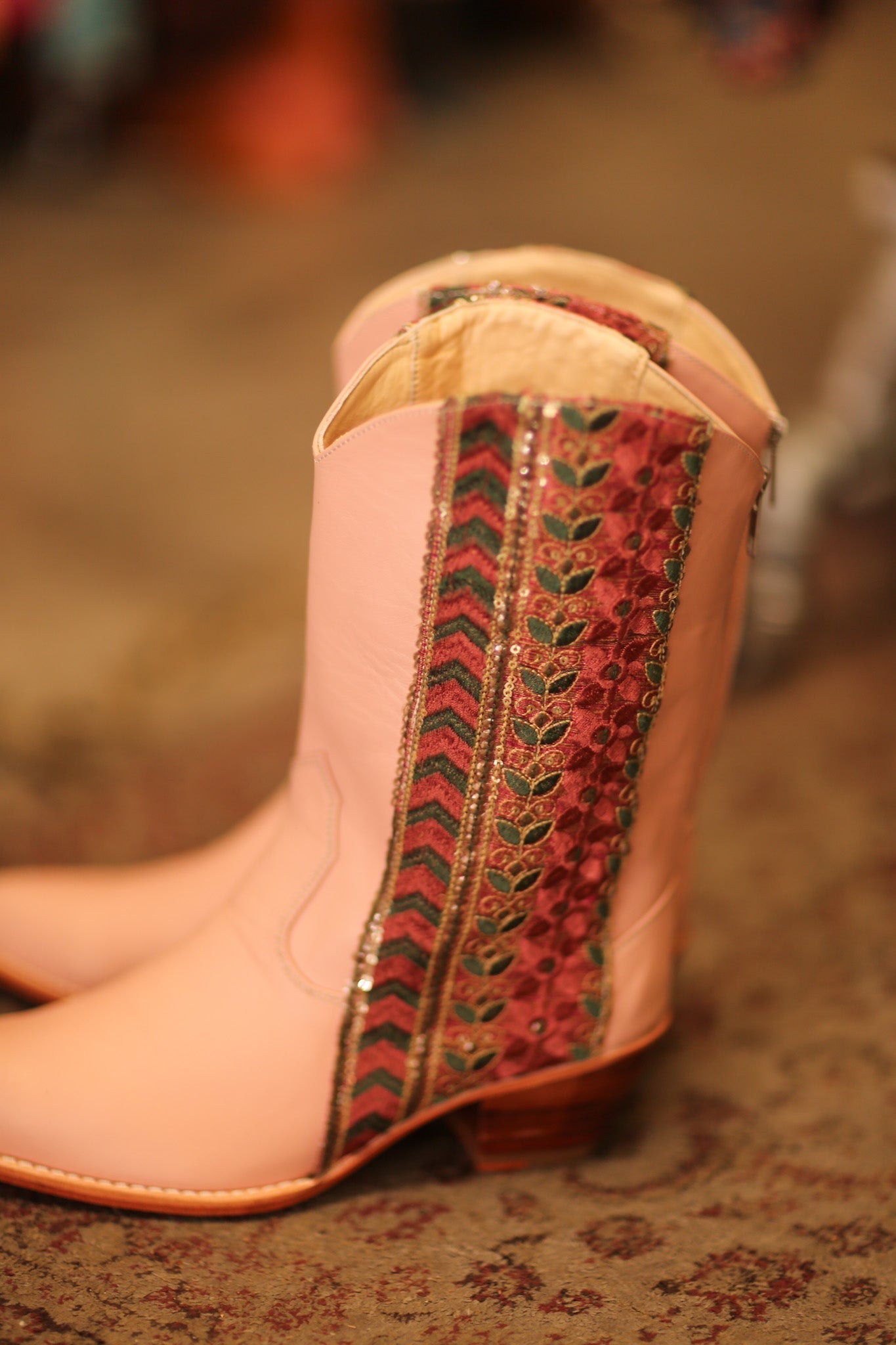 PINK BORDER TRIM LEATHER BOOTS MEETA - MOMO STUDIO BERLIN - Berlin Concept Store - sustainable & ethical fashion