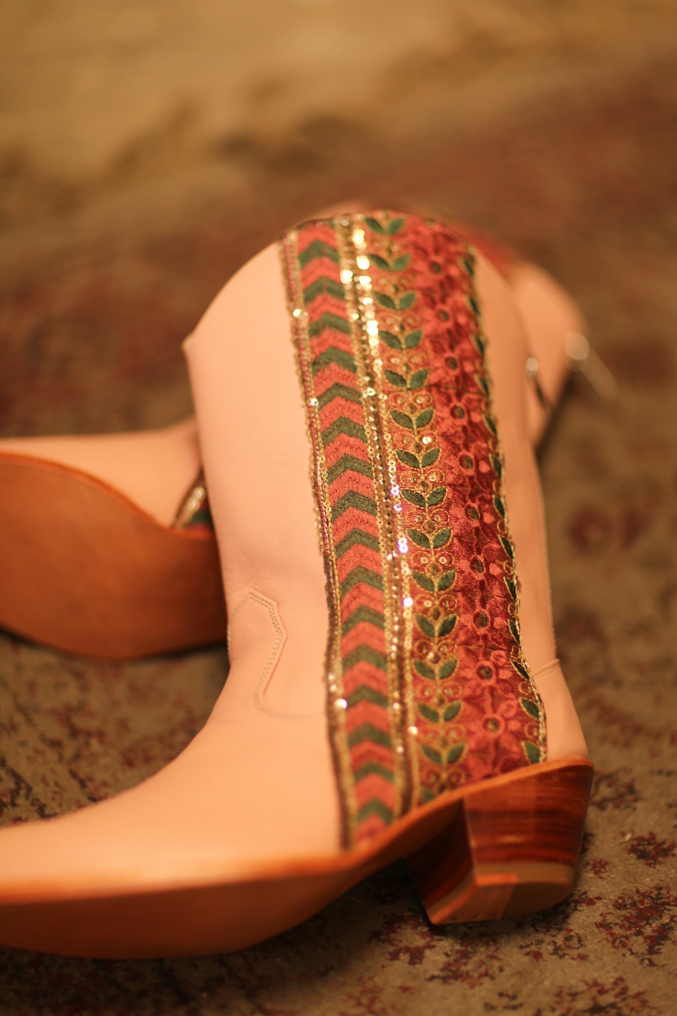 PINK BORDER TRIM LEATHER BOOTS MEETA - MOMO STUDIO BERLIN - Berlin Concept Store - sustainable & ethical fashion