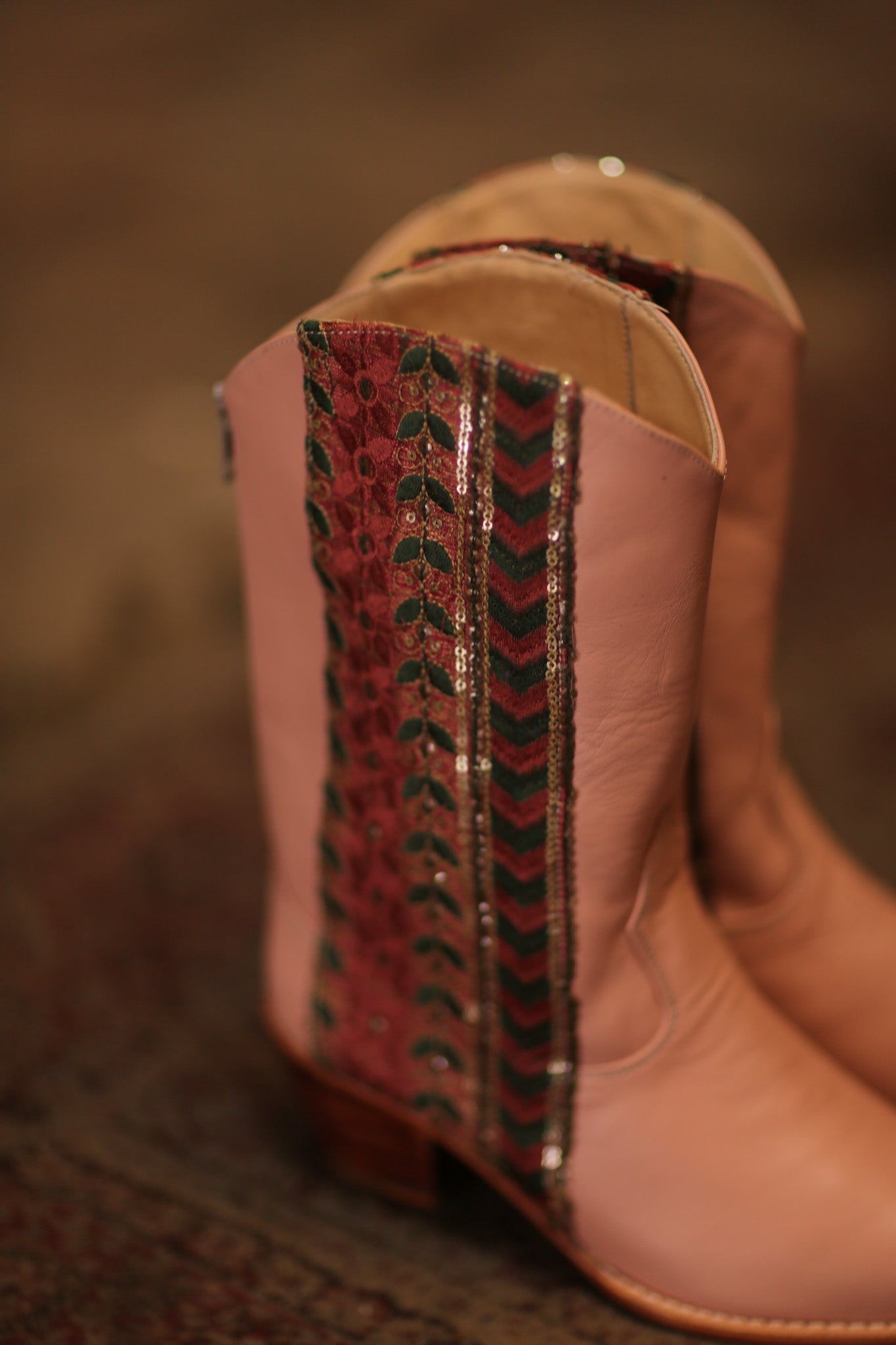 PINK BORDER TRIM LEATHER BOOTS MEETA - MOMO STUDIO BERLIN - Berlin Concept Store - sustainable & ethical fashion