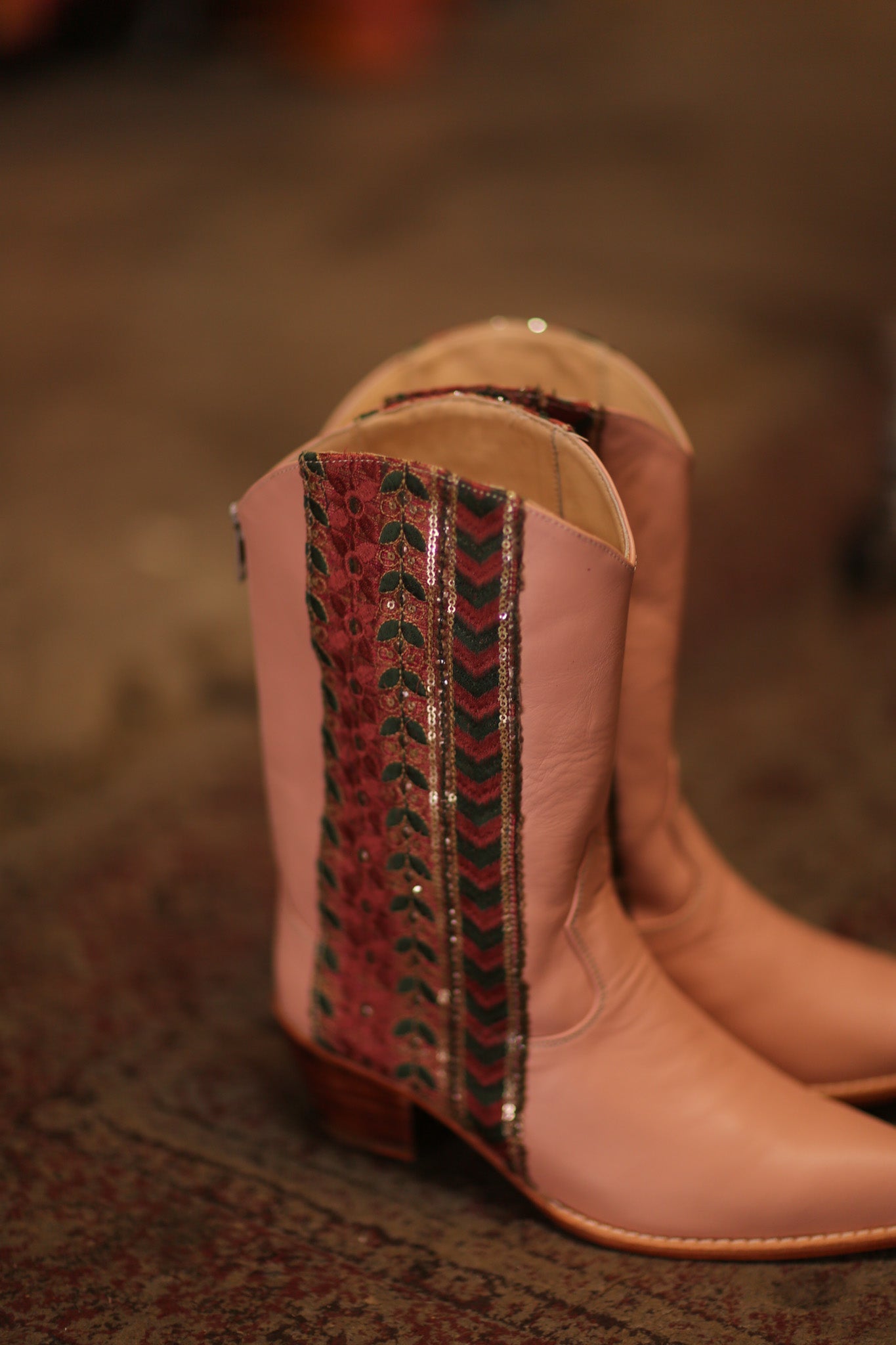 PINK BORDER TRIM LEATHER BOOTS MEETA - MOMO STUDIO BERLIN - Berlin Concept Store - sustainable & ethical fashion