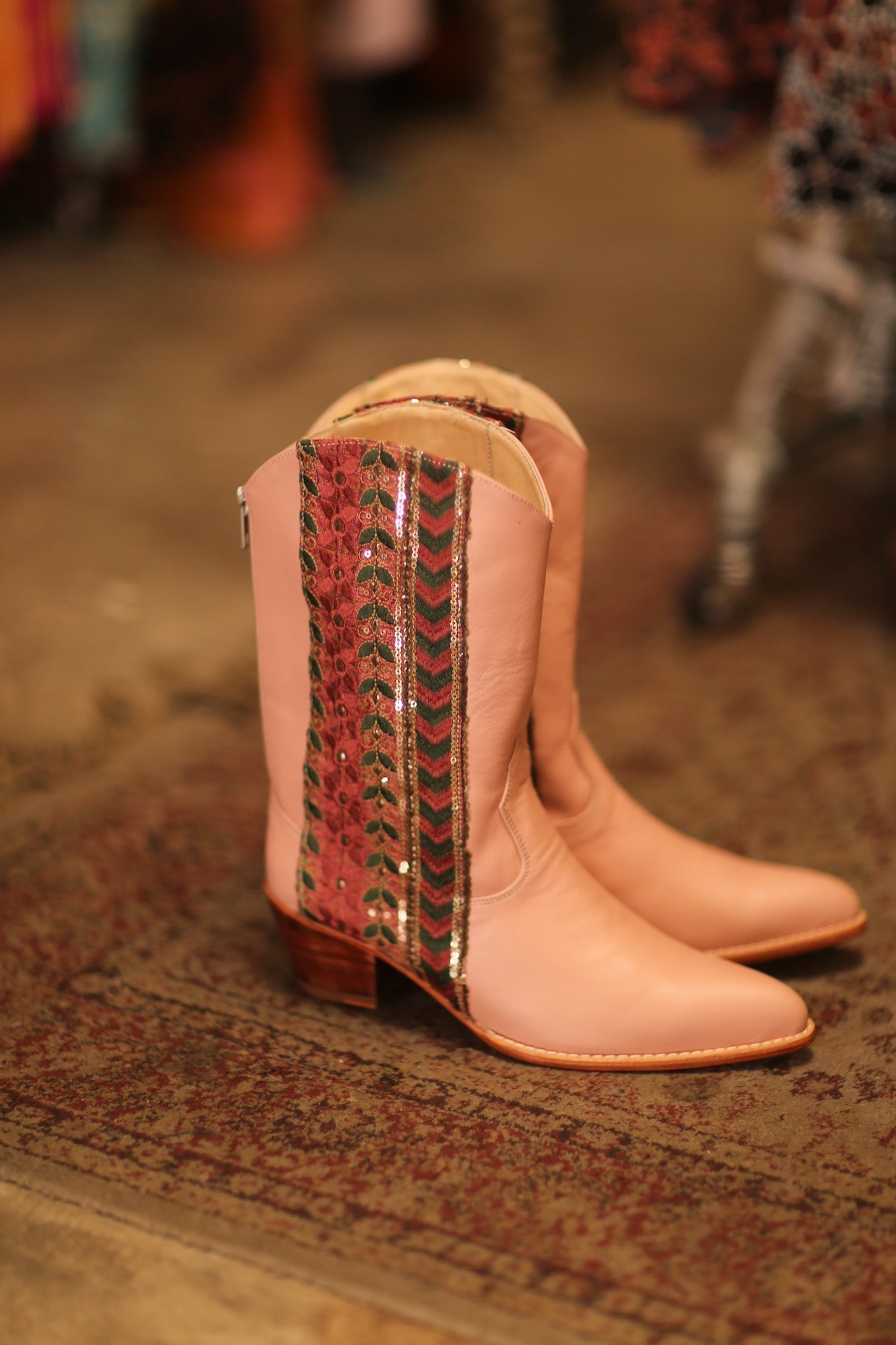PINK BORDER TRIM LEATHER BOOTS MEETA - MOMO STUDIO BERLIN - Berlin Concept Store - sustainable & ethical fashion