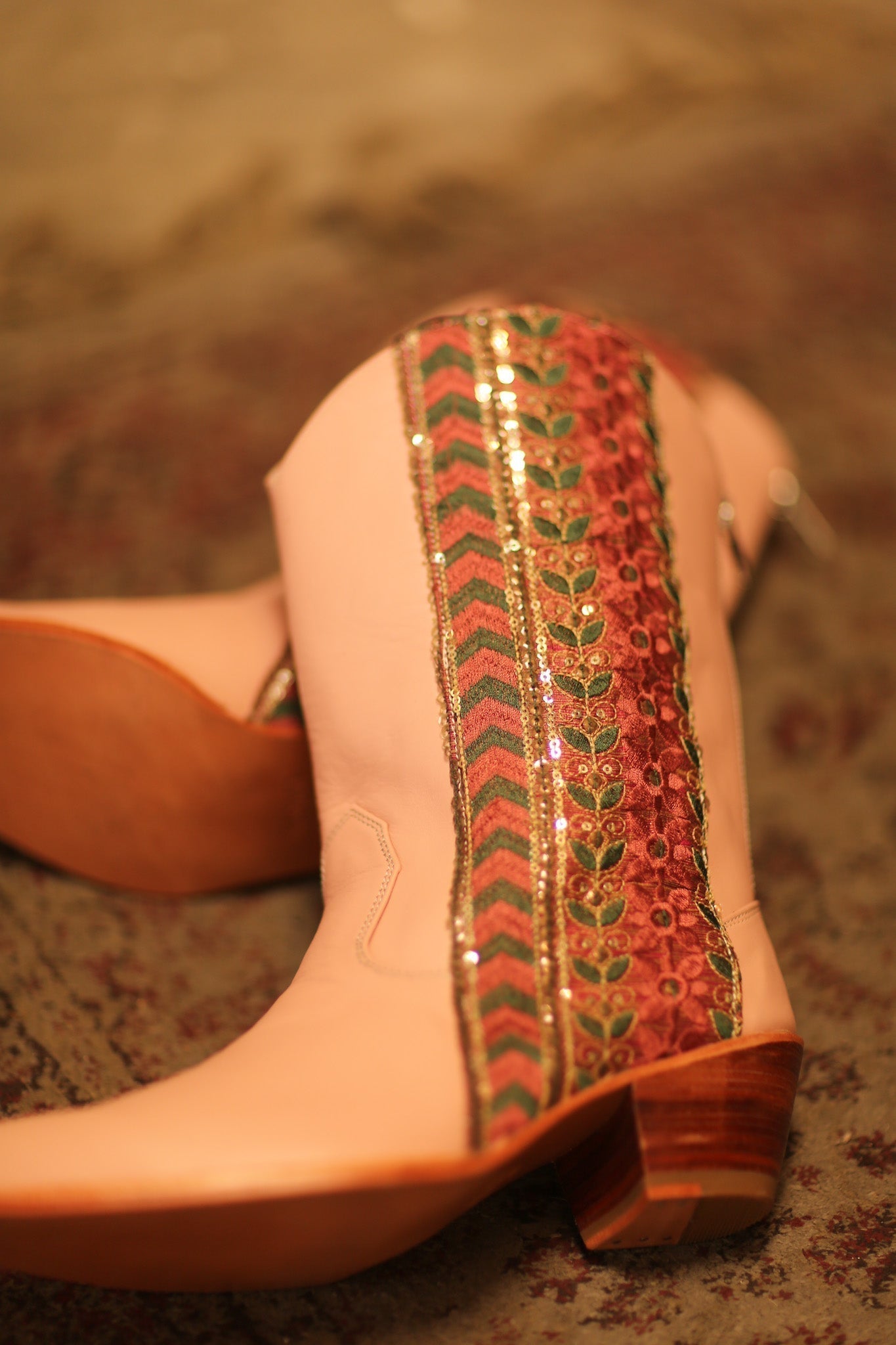 PINK BORDER TRIM LEATHER BOOTS MEETA - MOMO STUDIO BERLIN - Berlin Concept Store - sustainable & ethical fashion