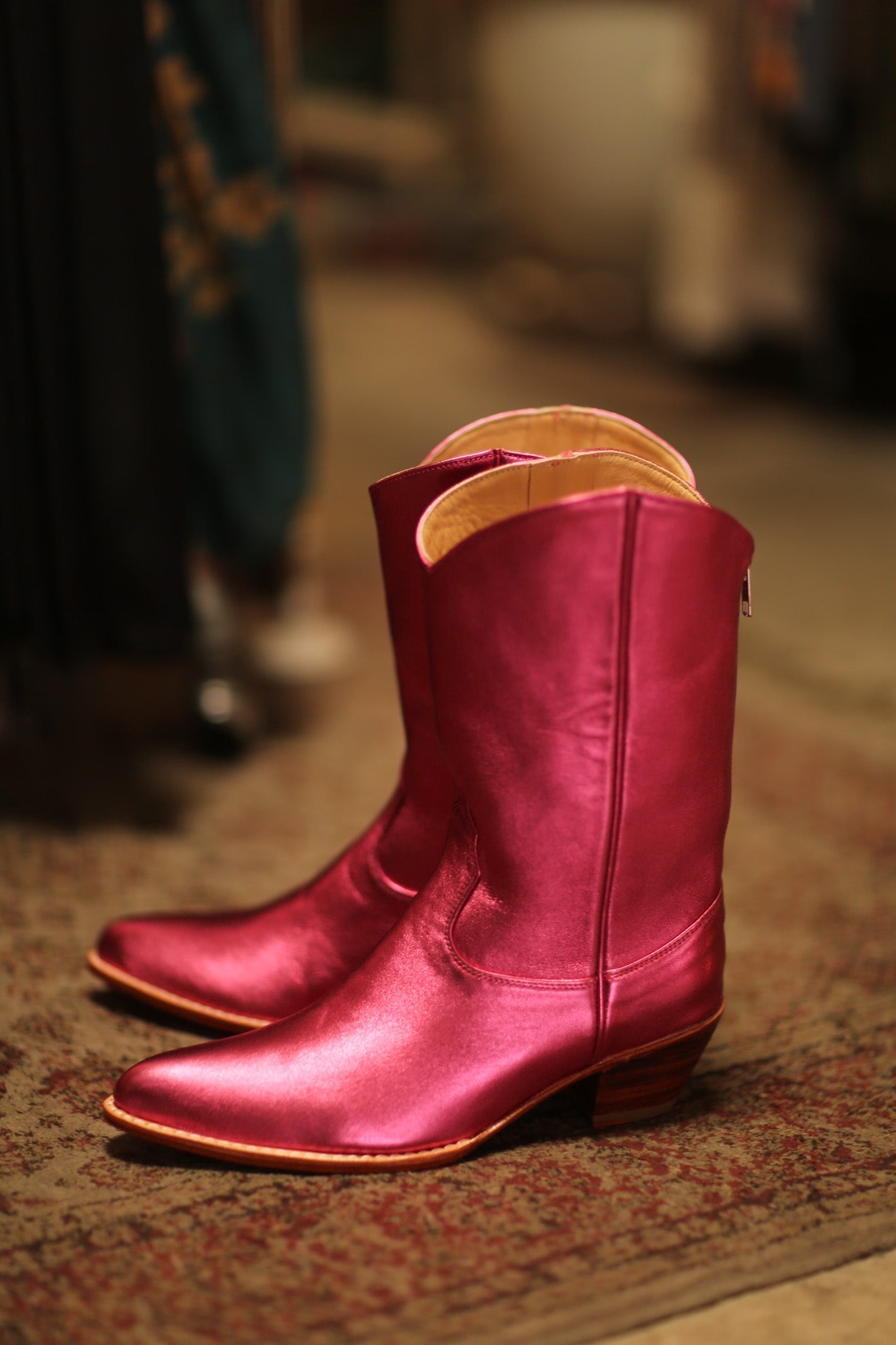 PINK LEATHER WESTERN BOOTS SADTRUN - MOMO STUDIO BERLIN - Berlin Concept Store - sustainable & ethical fashion