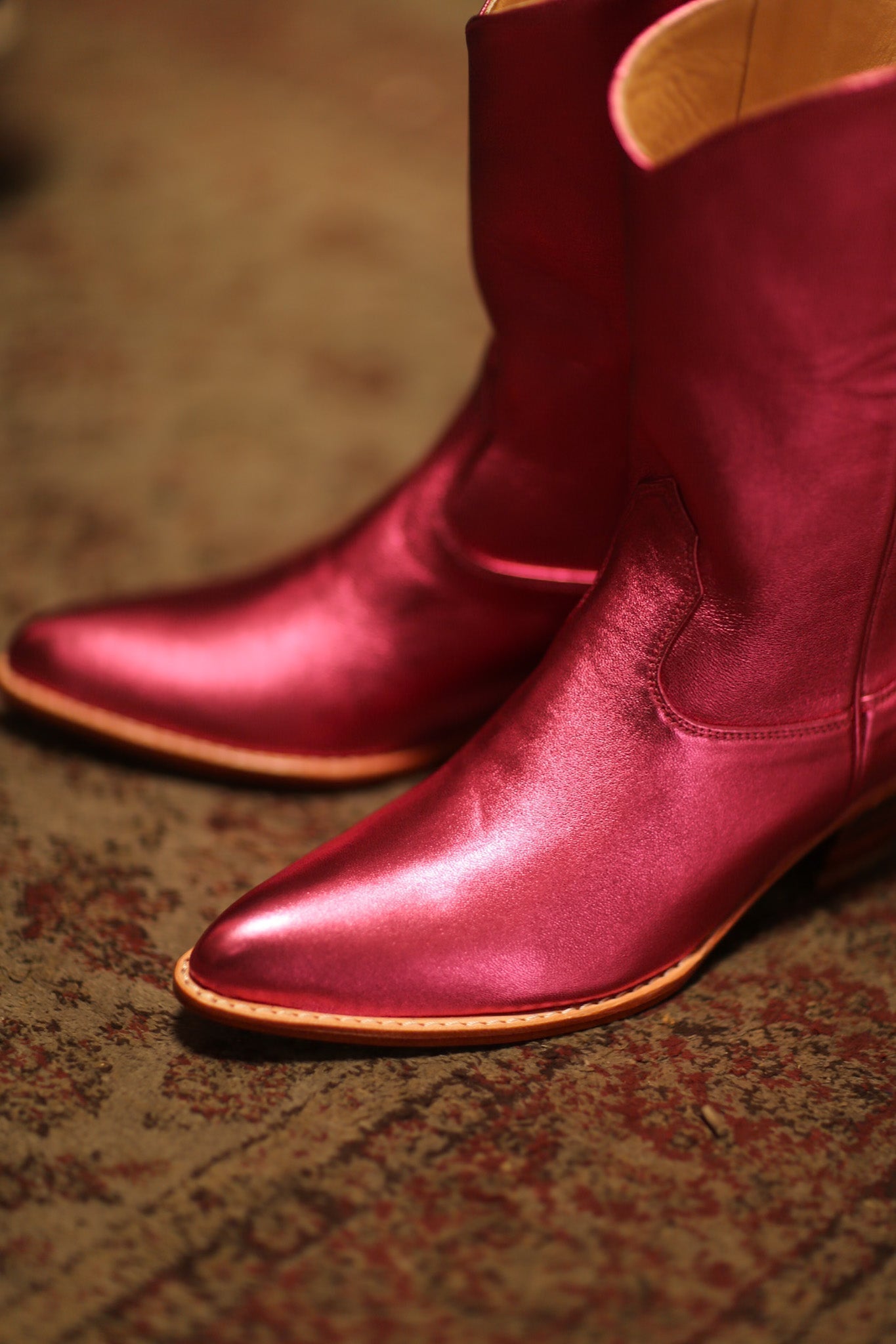PINK LEATHER WESTERN BOOTS SADTRUN - MOMO STUDIO BERLIN - Berlin Concept Store - sustainable & ethical fashion