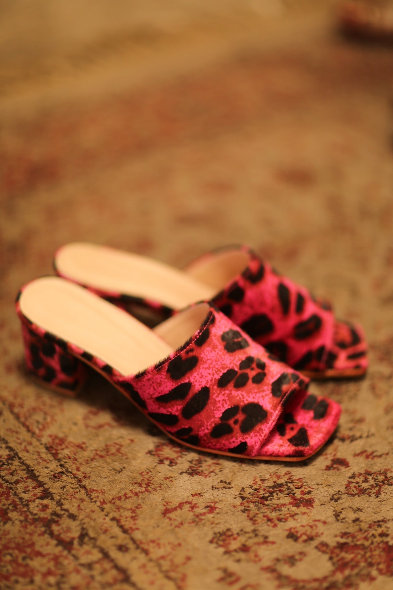 PINK LEO PRINT HEELED MULES - MOMO STUDIO BERLIN - Berlin Concept Store - sustainable & ethical fashion