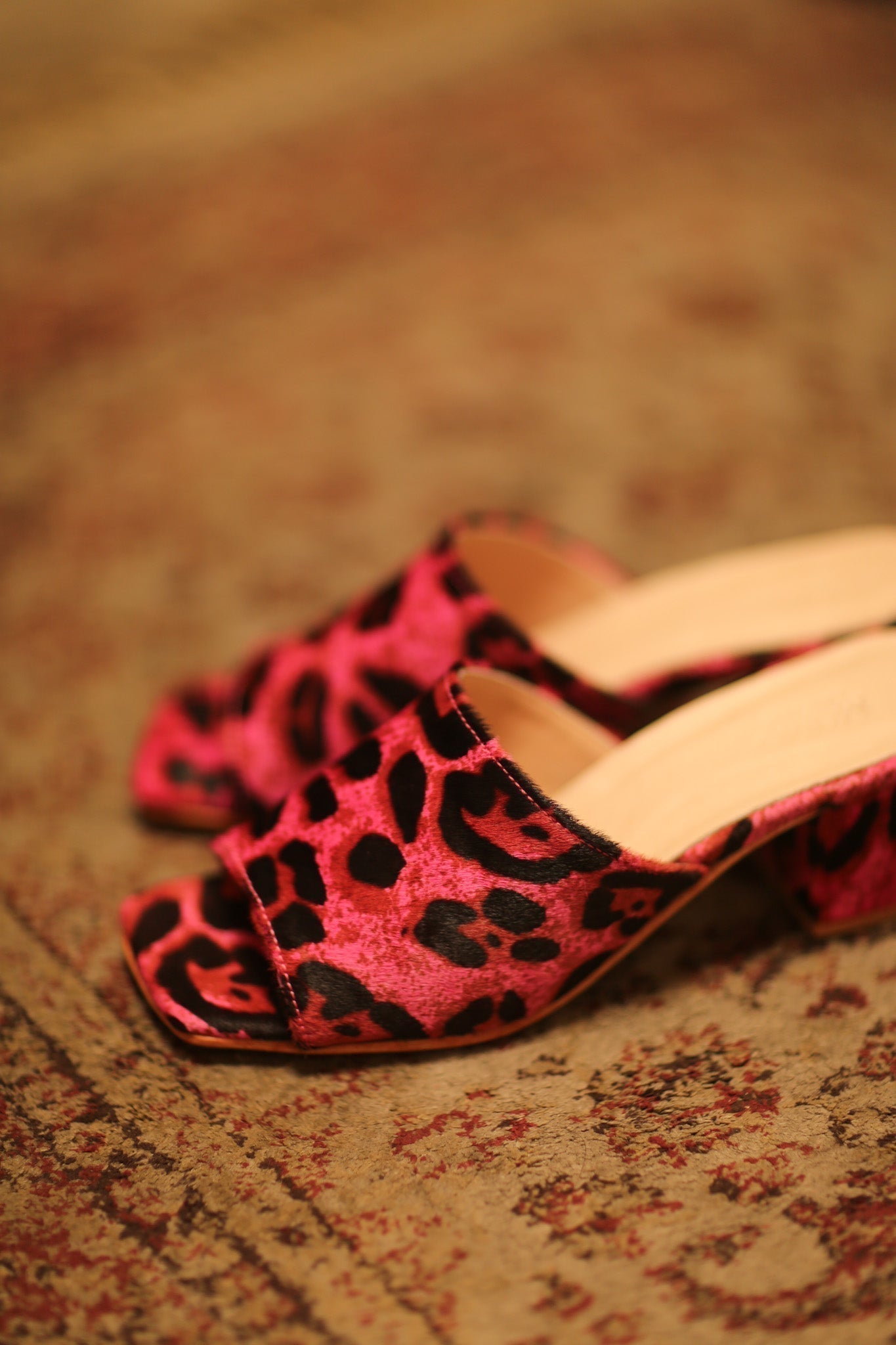 PINK LEO PRINT HEELED MULES - MOMO STUDIO BERLIN - Berlin Concept Store - sustainable & ethical fashion