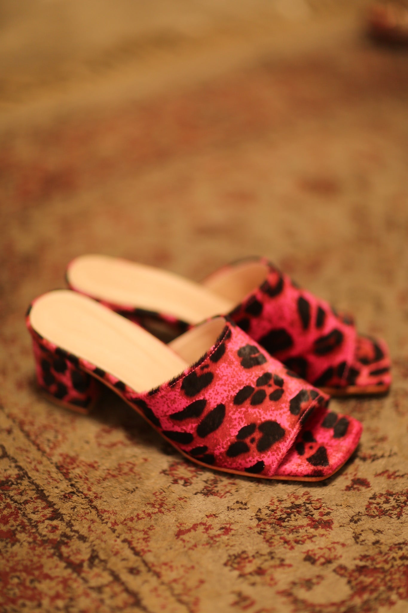 PINK LEO PRINT HEELED MULES - MOMO STUDIO BERLIN - Berlin Concept Store - sustainable & ethical fashion