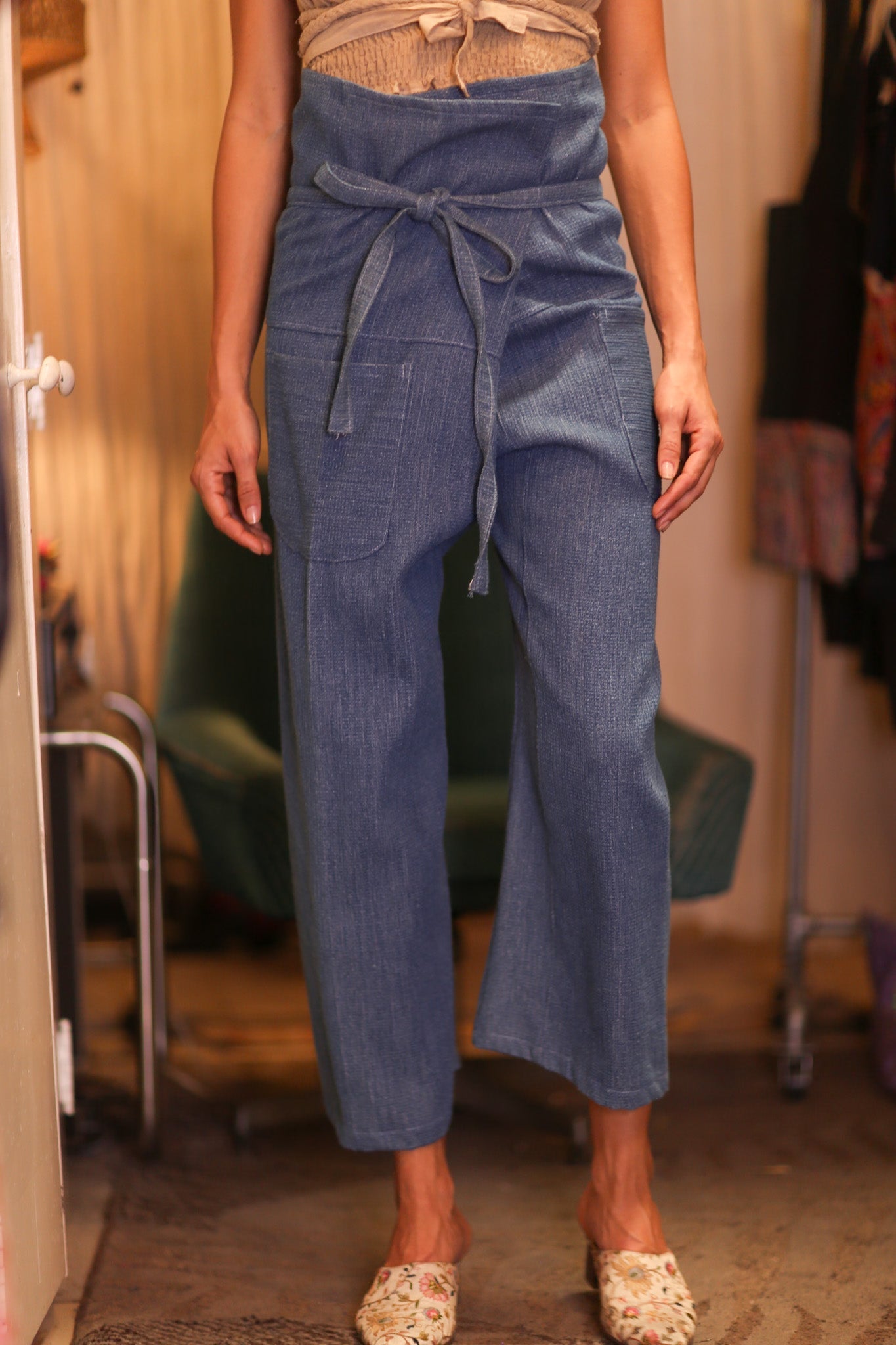 PREMIUM DENIM FISHERMEN PANTS LIGHT BLUE - MOMO STUDIO BERLIN - Berlin Concept Store - sustainable & ethical fashion