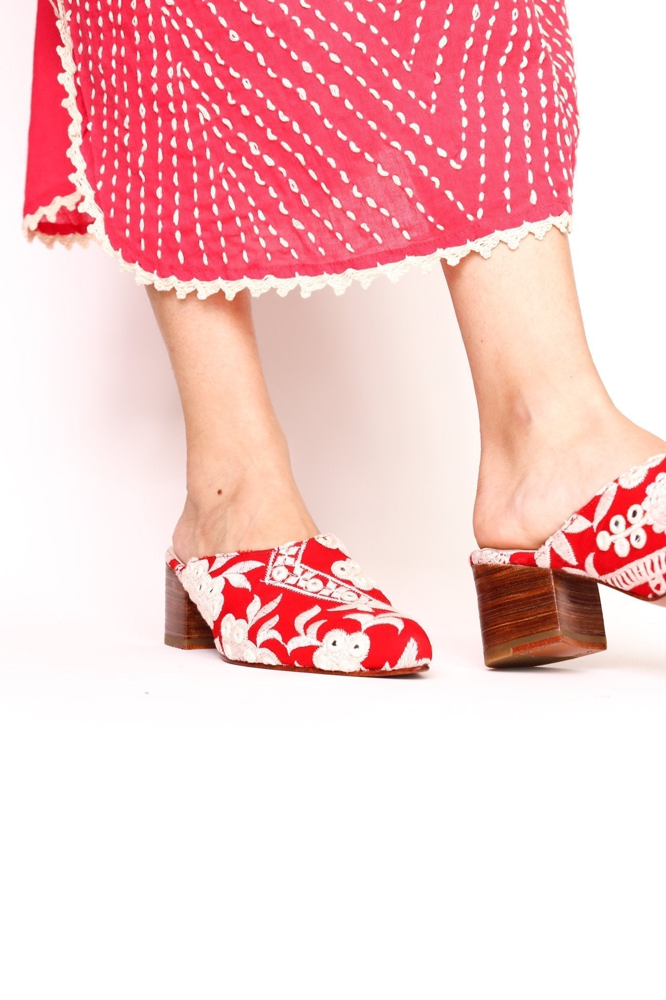 RED EMBROIDERED HEELED MULES - MOMO STUDIO BERLIN - Berlin Concept Store - sustainable & ethical fashion