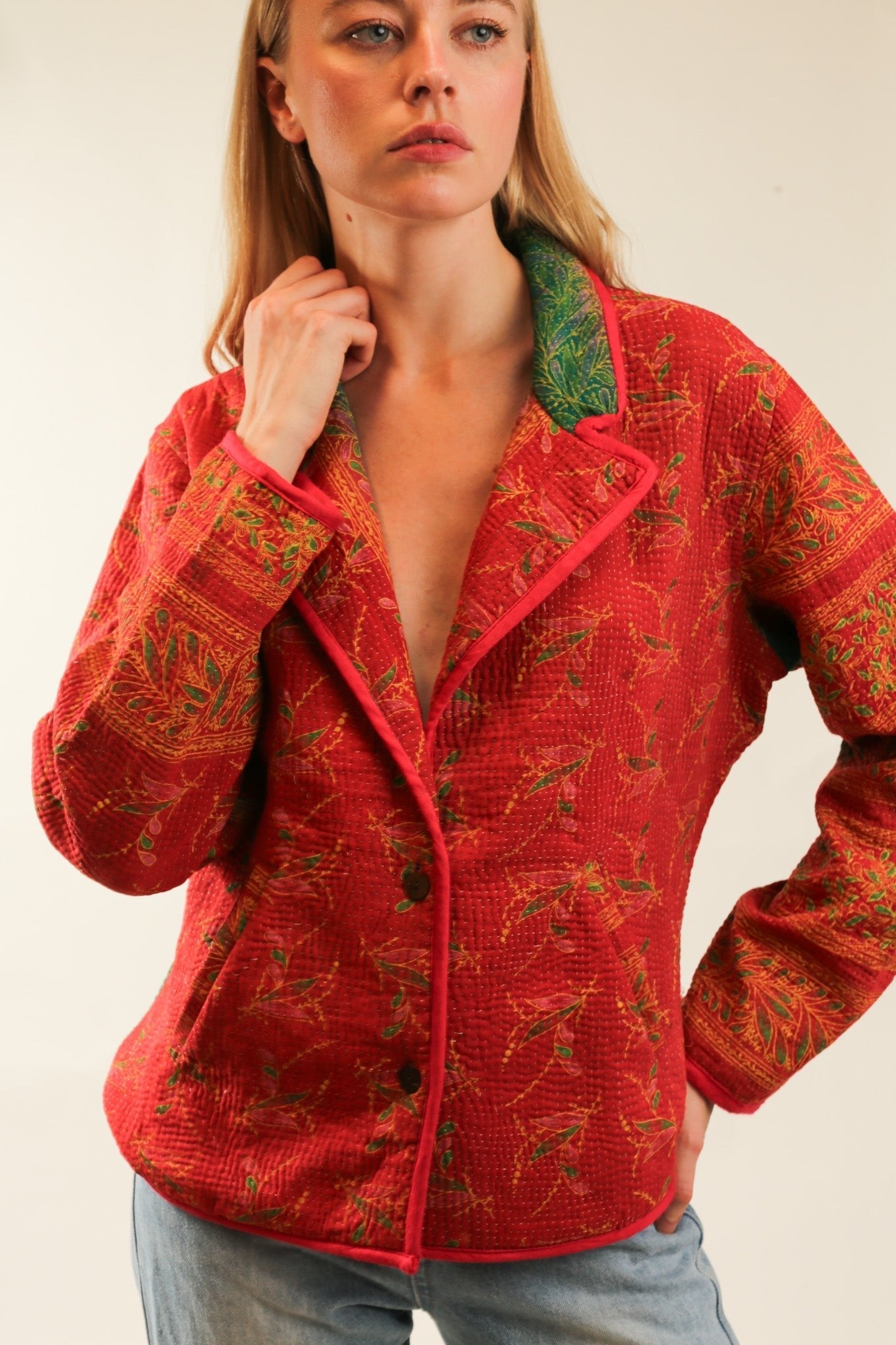 RED KANTHA JACKET ORISA - MOMO STUDIO BERLIN - Berlin Concept Store - sustainable & ethical fashion