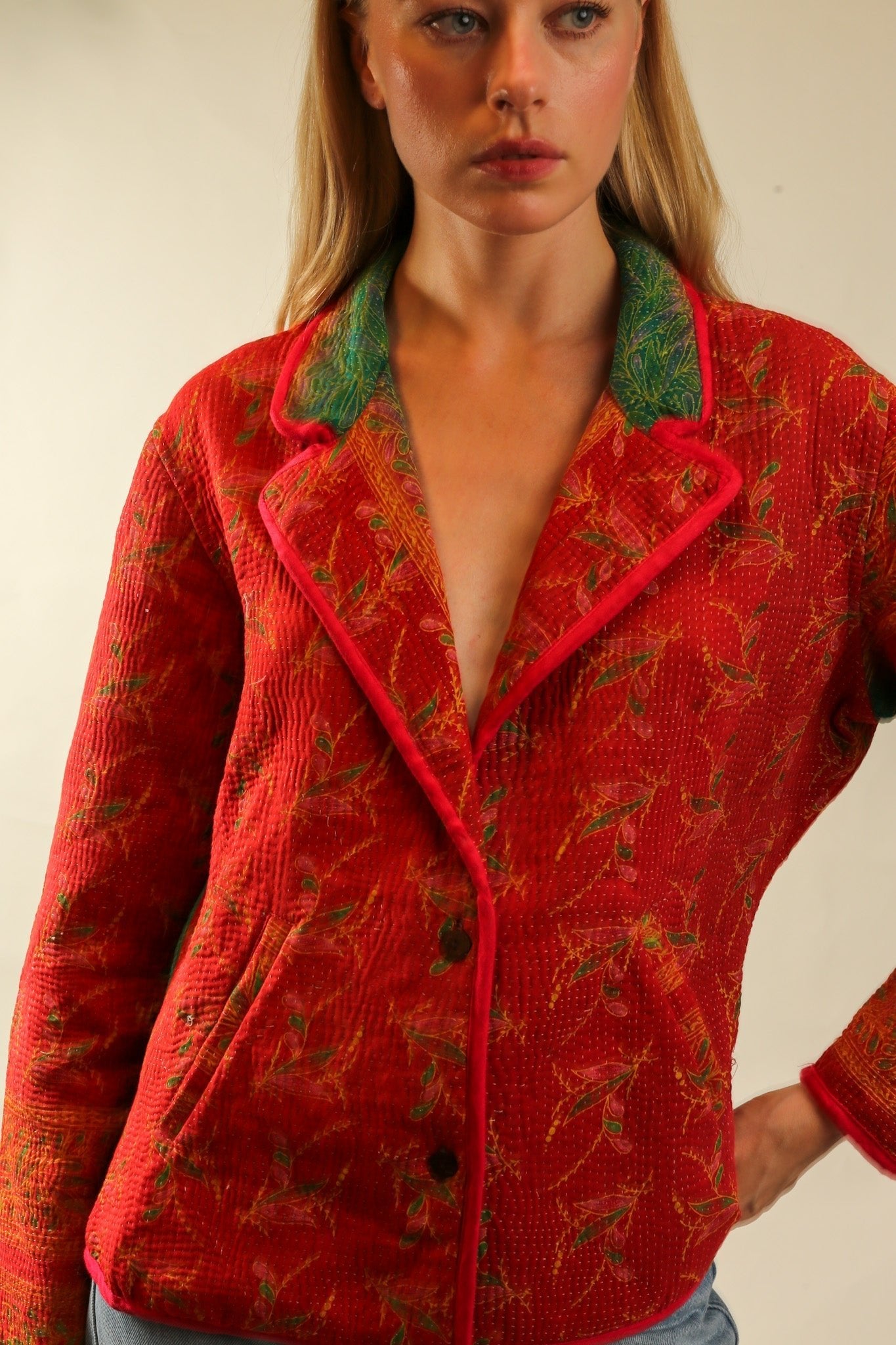 RED KANTHA JACKET ORISA - MOMO STUDIO BERLIN - Berlin Concept Store - sustainable & ethical fashion