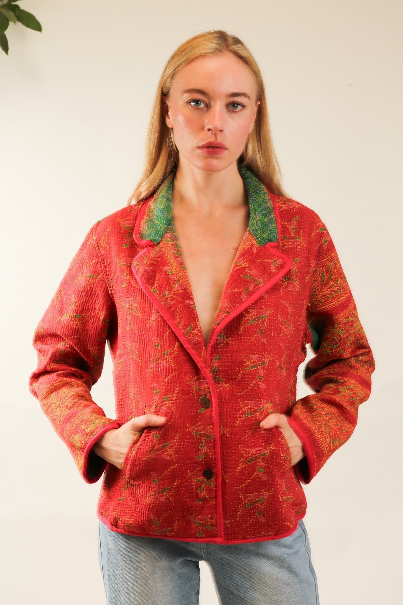 RED KANTHA JACKET ORISA - MOMO STUDIO BERLIN - Berlin Concept Store - sustainable & ethical fashion