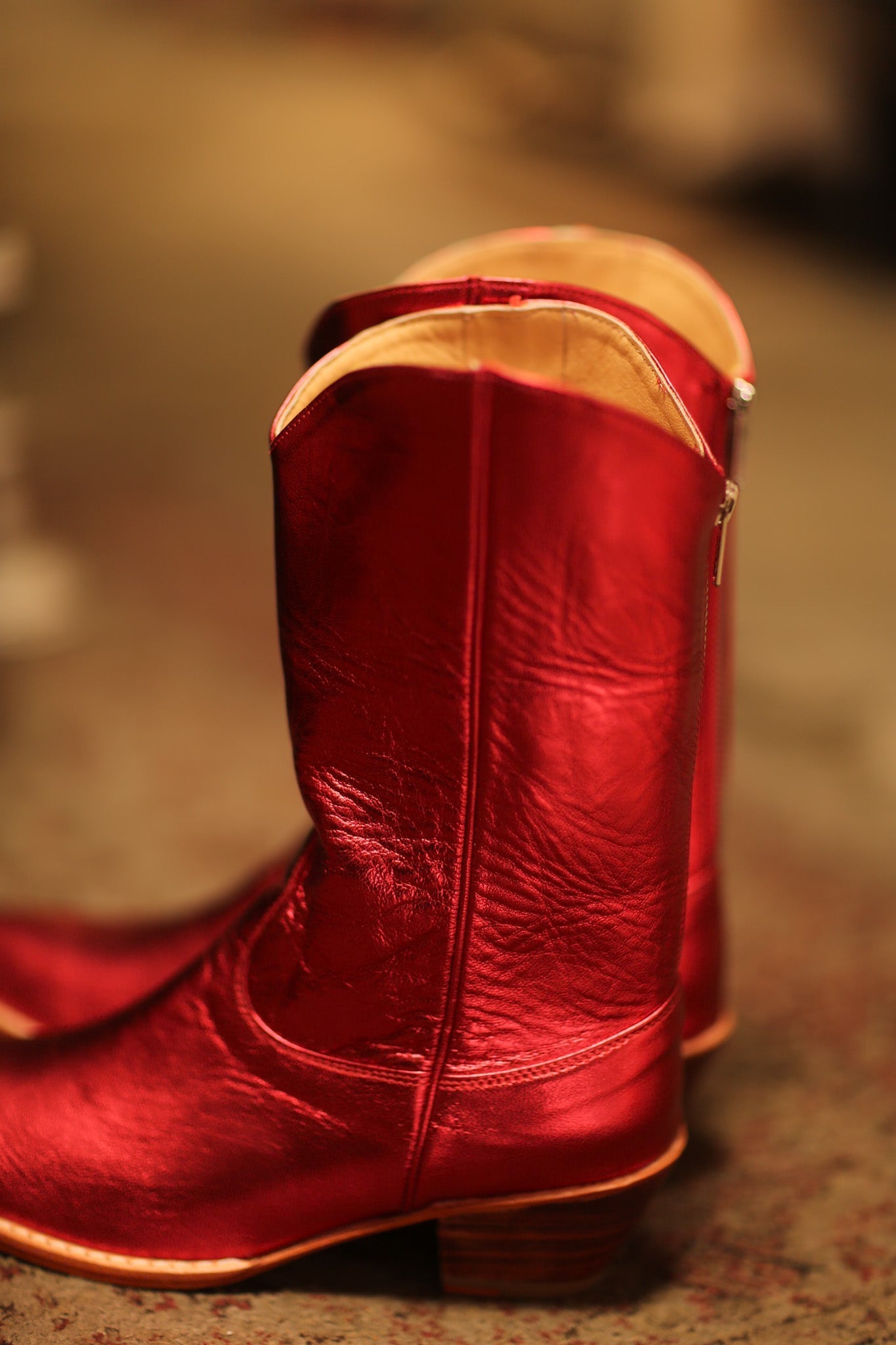 RED WESTERN BOOTS KATINATE - MOMO STUDIO BERLIN - Berlin Concept Store - sustainable & ethical fashion