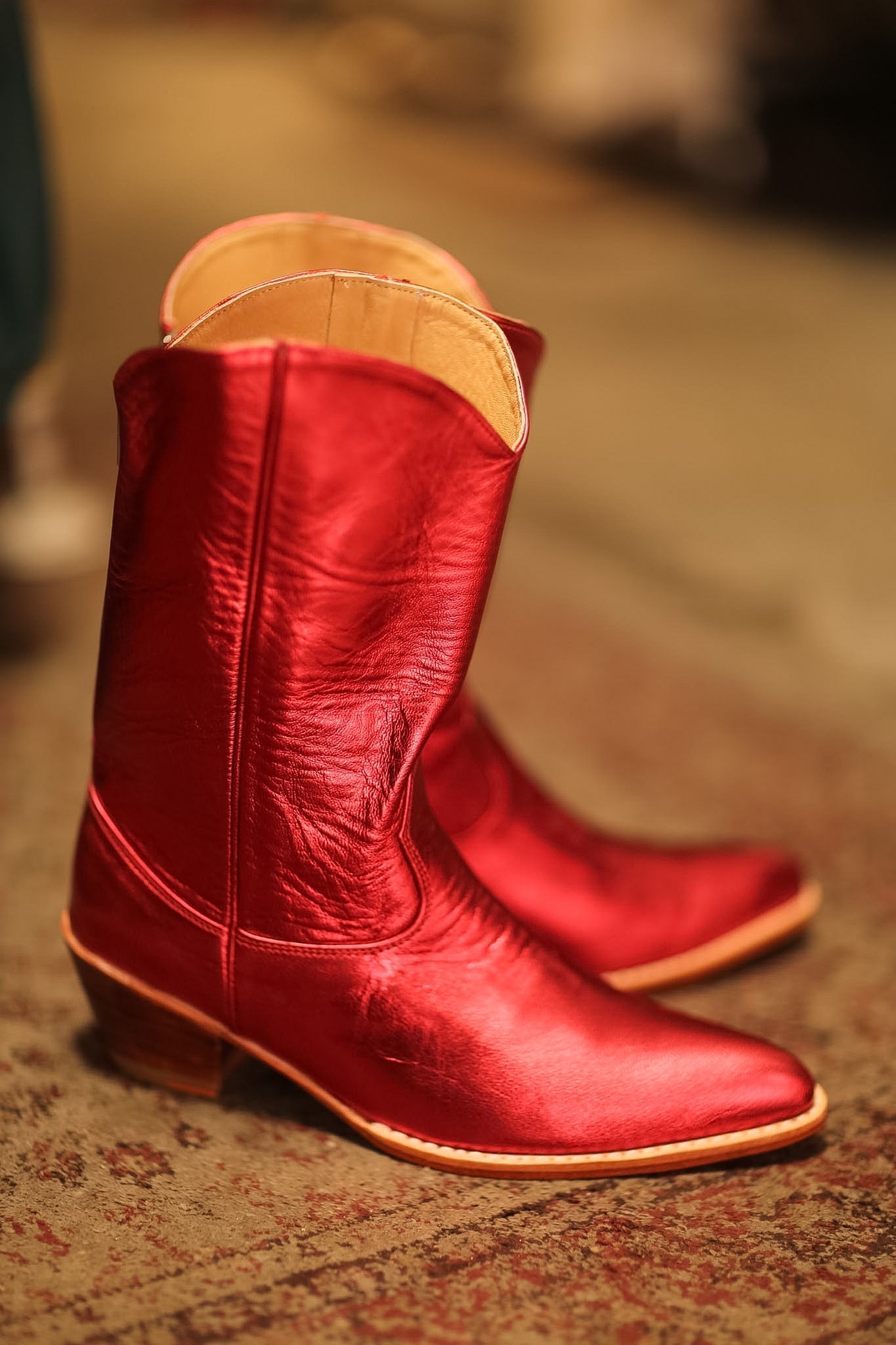 RED WESTERN BOOTS KATINATE - MOMO STUDIO BERLIN - Berlin Concept Store - sustainable & ethical fashion