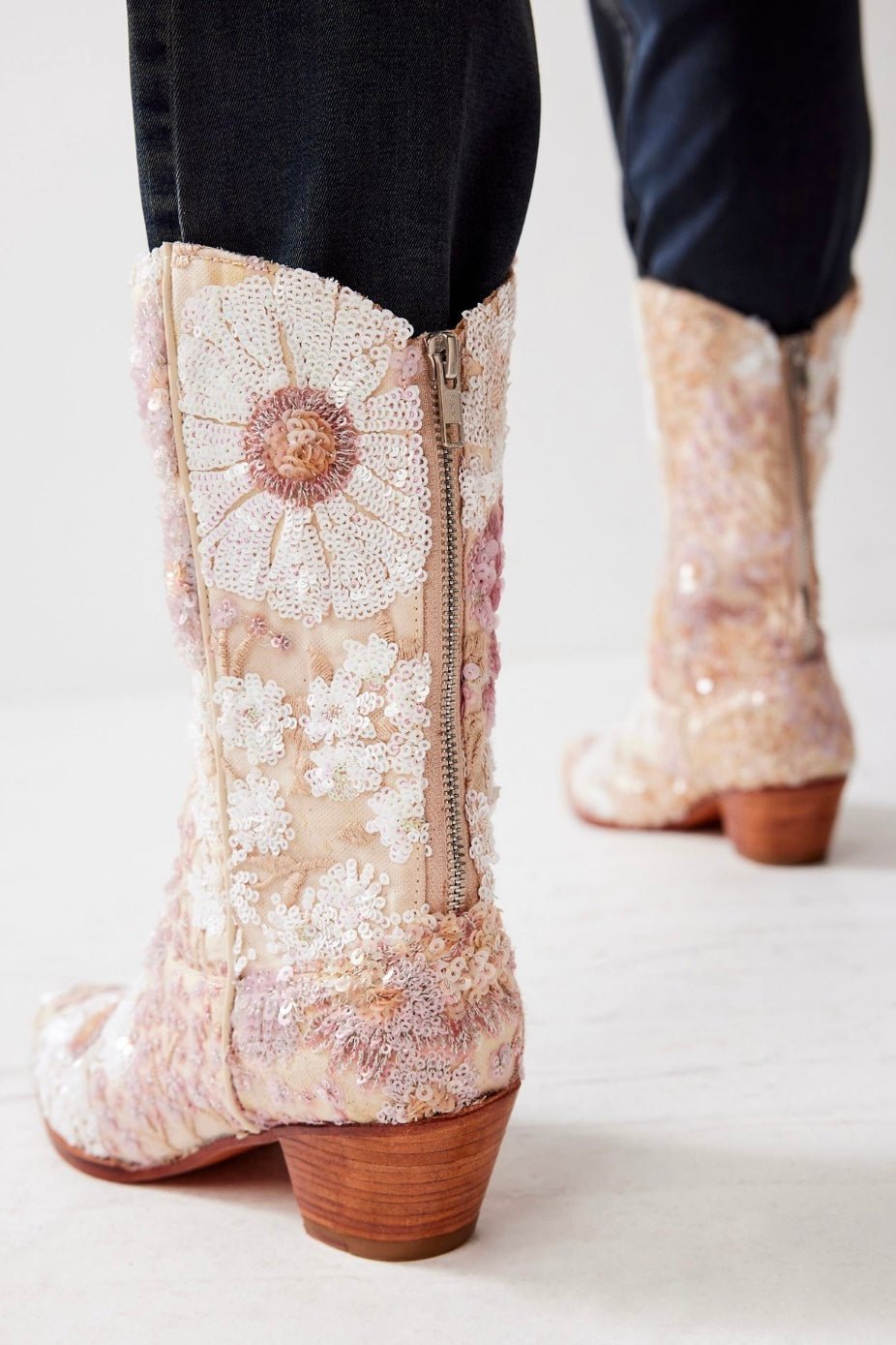 SELINA SEQUIN EMBROIDERED WESTERN BOOTS X FREE PEOPLE - MOMO STUDIO BERLIN - Berlin Concept Store - sustainable & ethical fashion