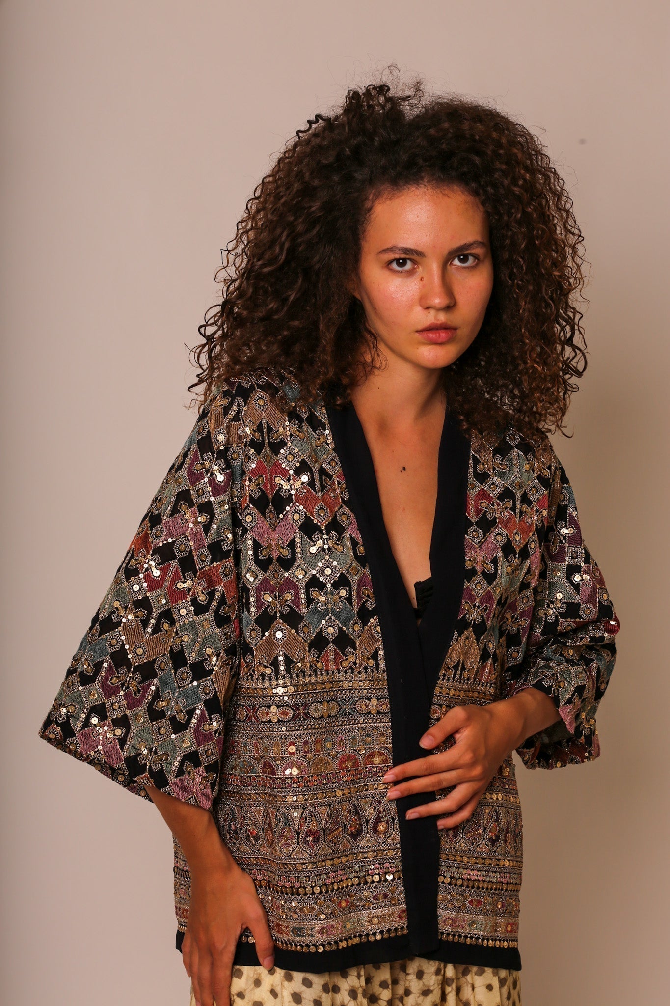 SEQUIN EMBELLISHED CHIFFON SILK SHORT KIMONO - MOMO STUDIO BERLIN - Berlin Concept Store - sustainable & ethical fashion