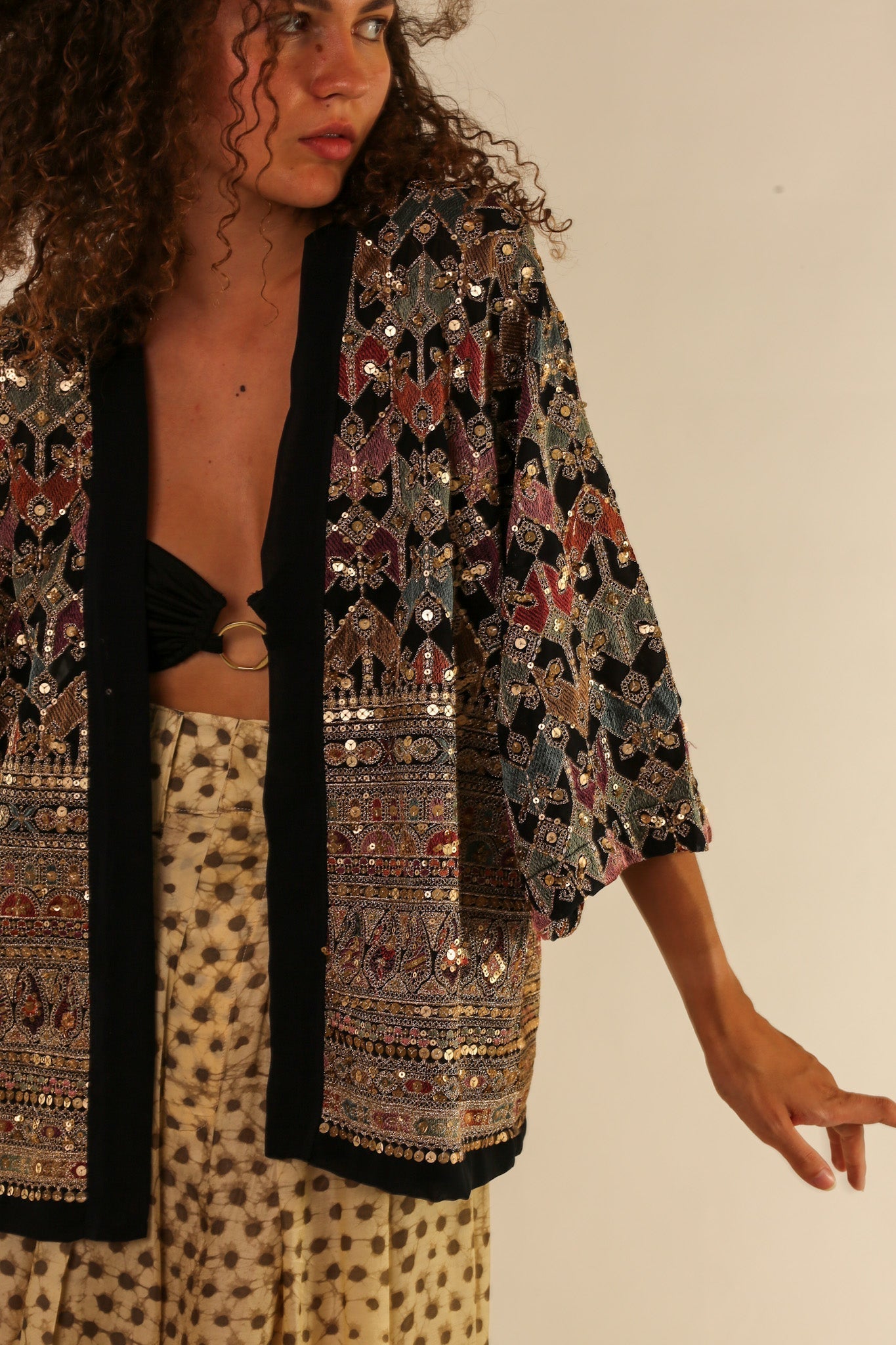 SEQUIN EMBELLISHED CHIFFON SILK SHORT KIMONO - MOMO STUDIO BERLIN - Berlin Concept Store - sustainable & ethical fashion