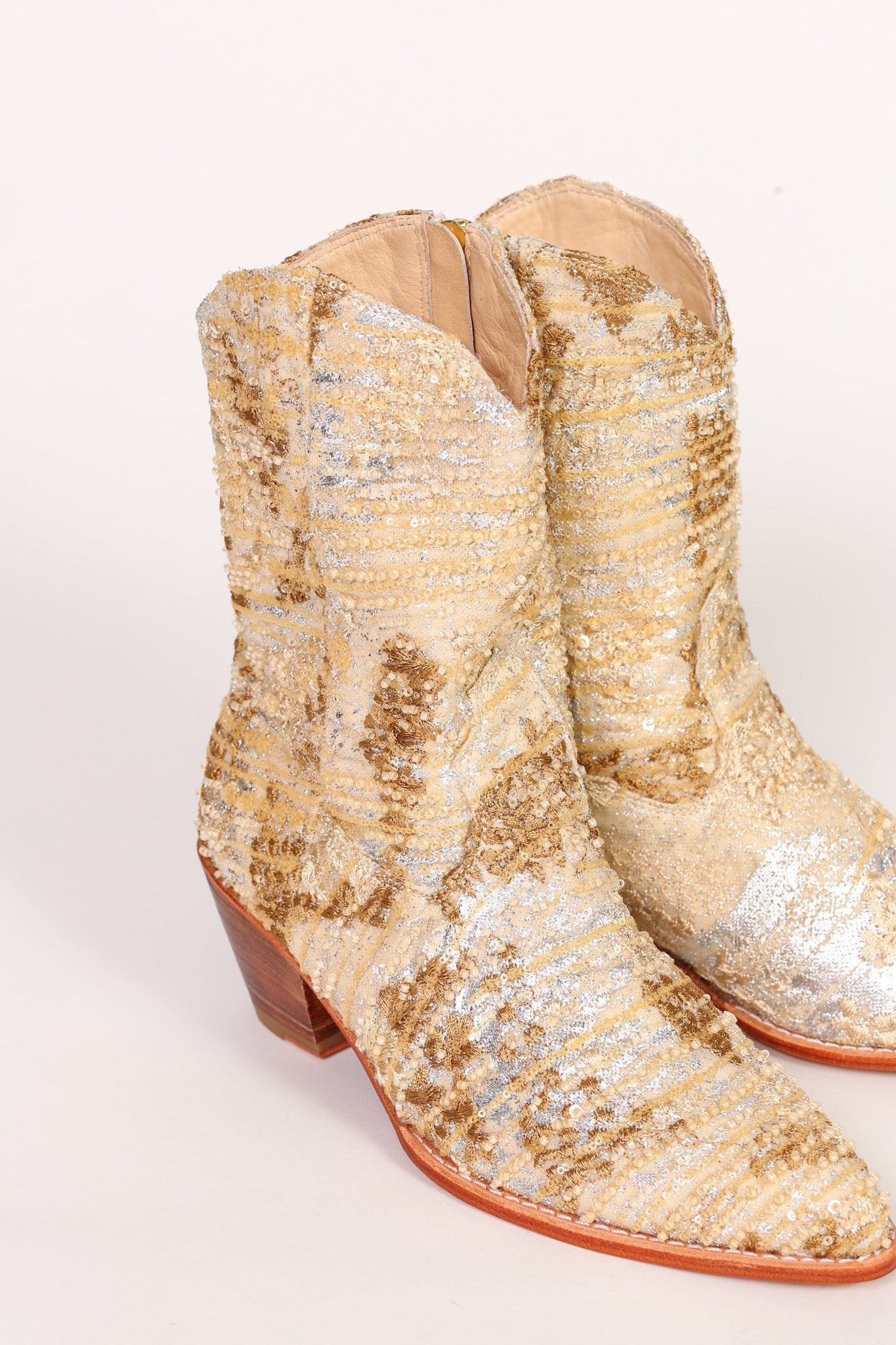 SEQUIN EMBROIDERED BOOTS LIVAS - MOMO STUDIO BERLIN - Berlin Concept Store - sustainable & ethical fashion