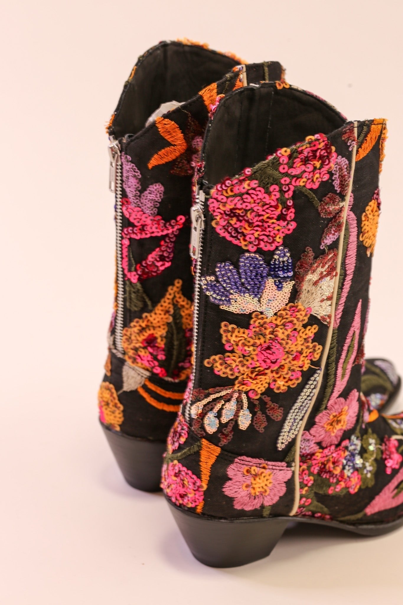 SEQUIN EMBROIDERED BOOTS TAYLOR - MOMO STUDIO BERLIN - Berlin Concept Store - sustainable & ethical fashion