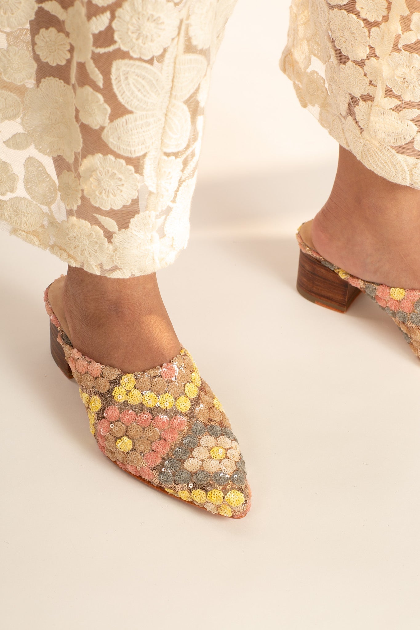 SEQUIN EMBROIDERED HEELED MULES ARITZIA - MOMO STUDIO BERLIN - Berlin Concept Store - sustainable & ethical fashion