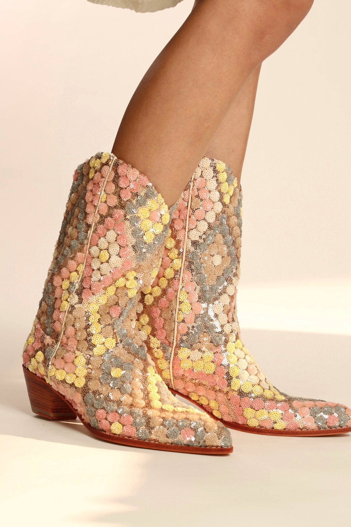 SEQUIN EMBROIDERED SILK WESTERN BOOTS NAHOME - MOMO STUDIO BERLIN - Berlin Concept Store - sustainable & ethical fashion