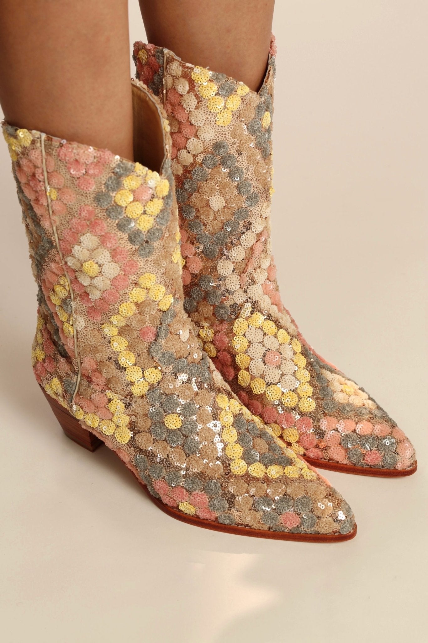 SEQUIN EMBROIDERED SILK WESTERN BOOTS NAHOME - MOMO STUDIO BERLIN - Berlin Concept Store - sustainable & ethical fashion