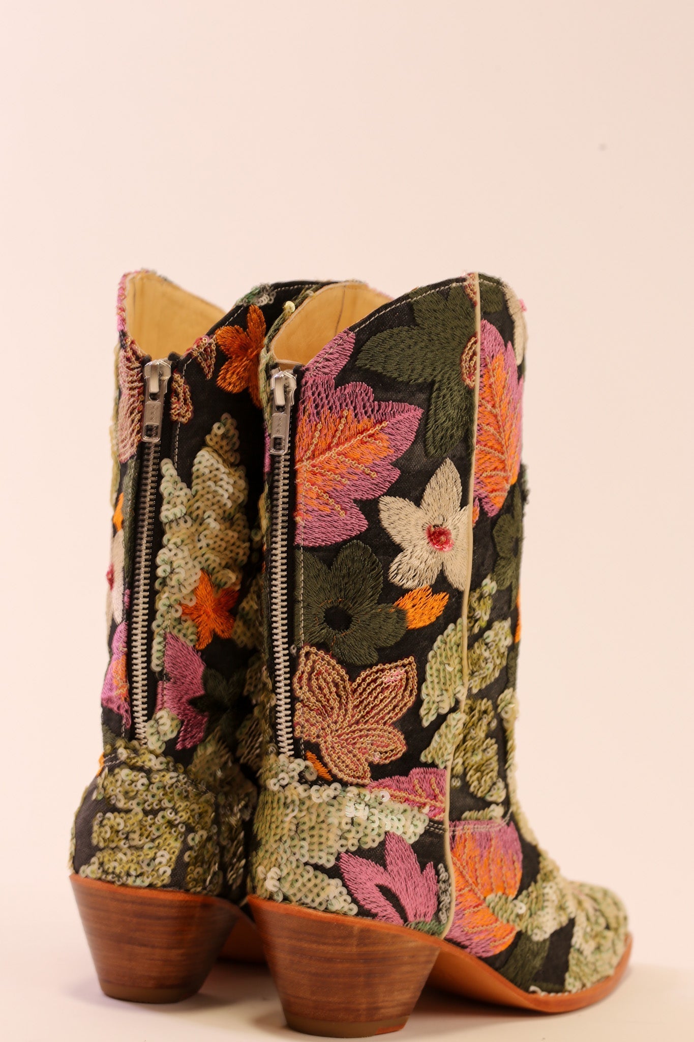 SEQUIN EMBROIDERED WESTERN BOOT LOERI - MOMO STUDIO BERLIN - Berlin Concept Store - sustainable & ethical fashion