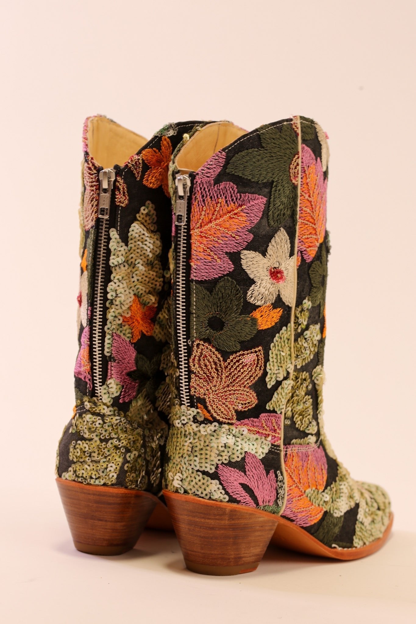 SEQUIN EMBROIDERED WESTERN BOOT LOERI - MOMO STUDIO BERLIN - Berlin Concept Store - sustainable & ethical fashion