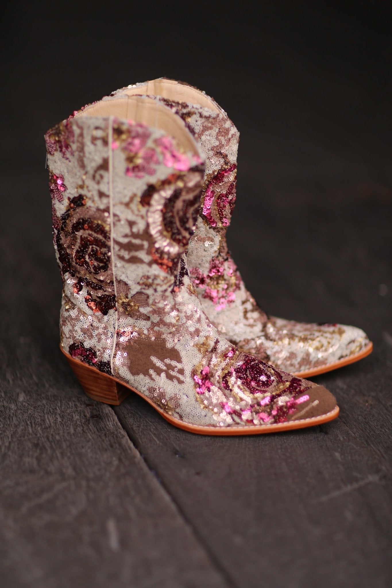 SEQUIN EMBROIDERED WESTERN BOOTS INGA - MOMO STUDIO BERLIN - Berlin Concept Store - sustainable & ethical fashion